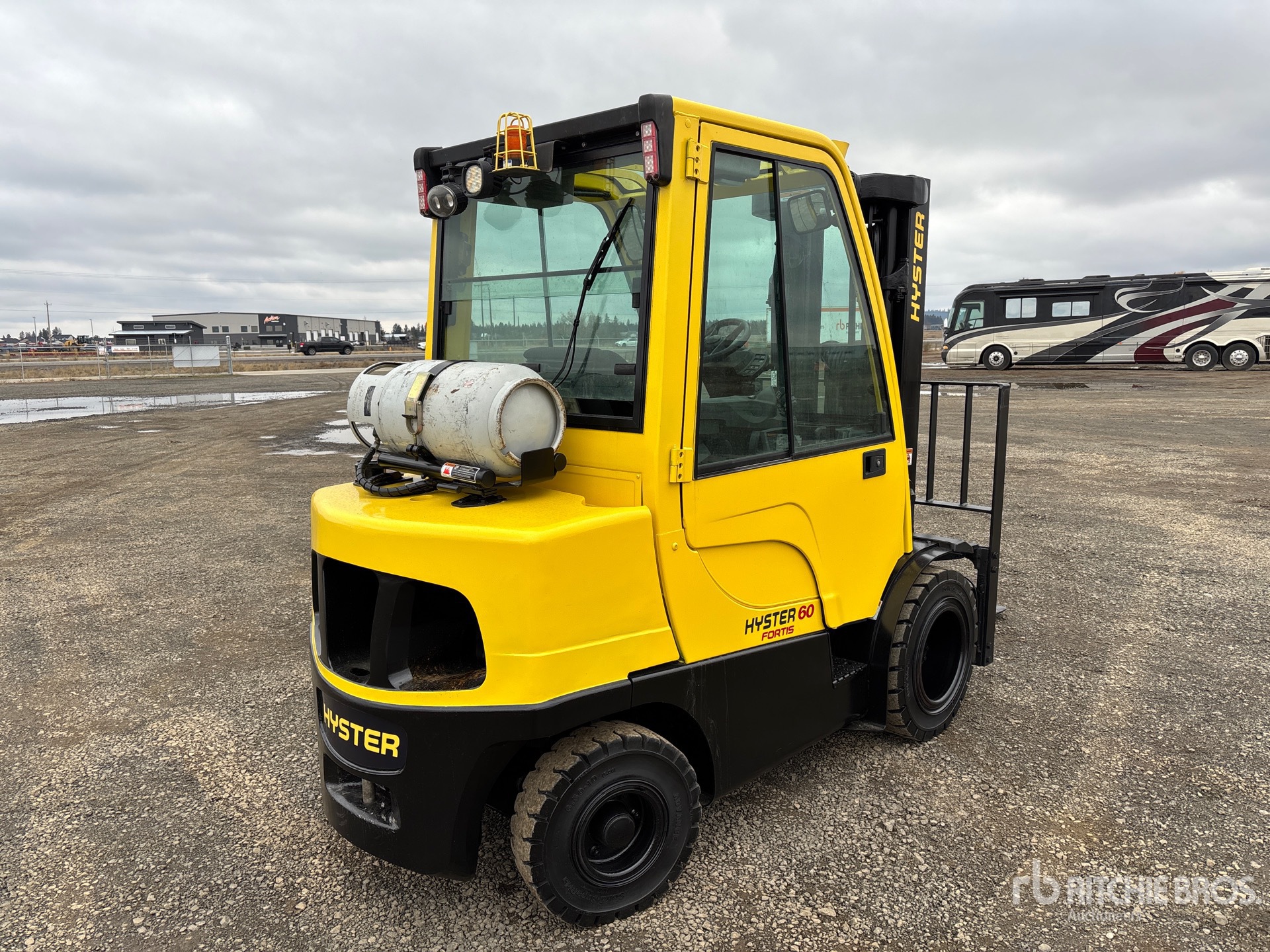 Aspect général with Image, coin arrière droit