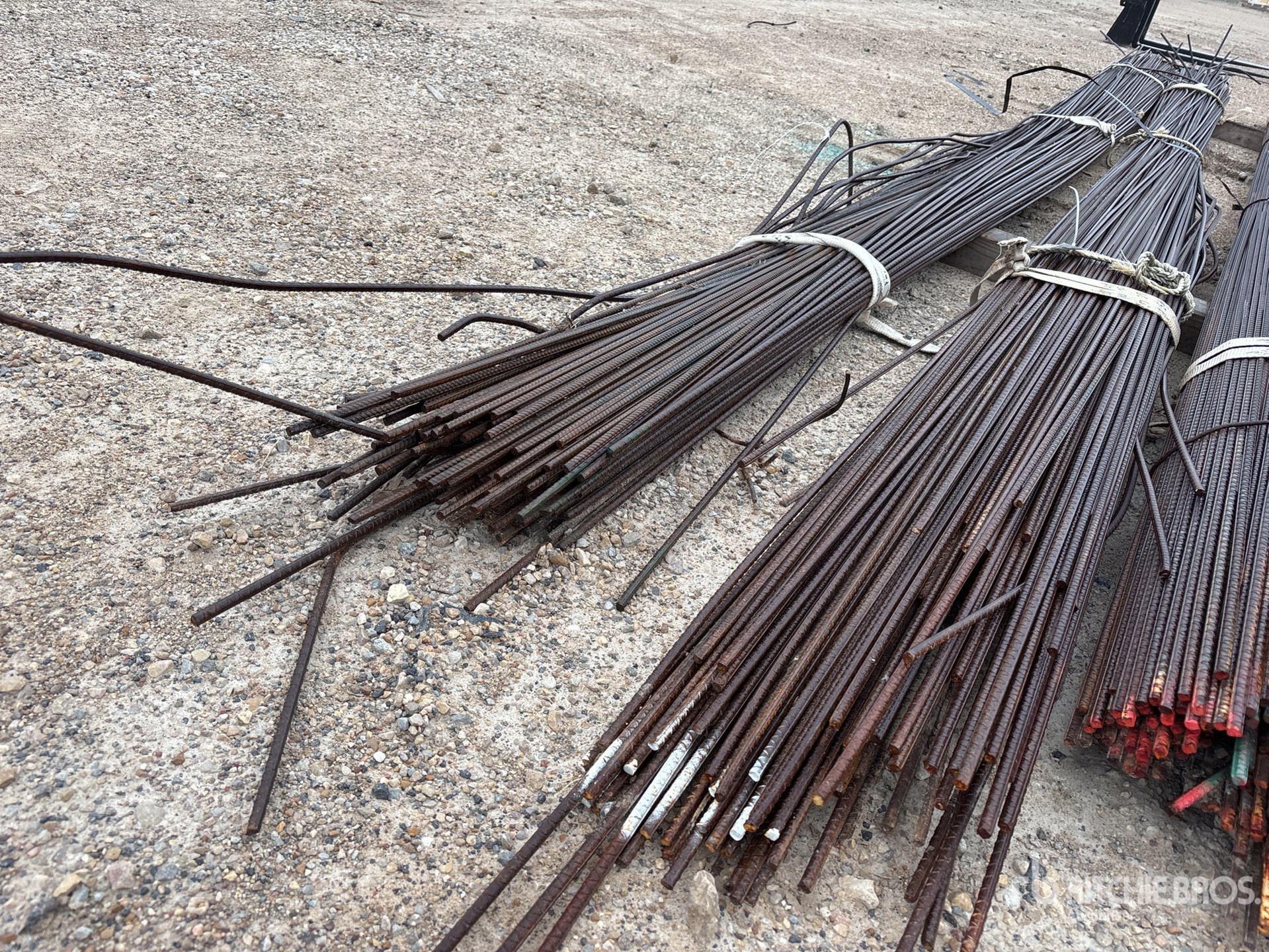 Aspect général with Image, coin arrière gauche