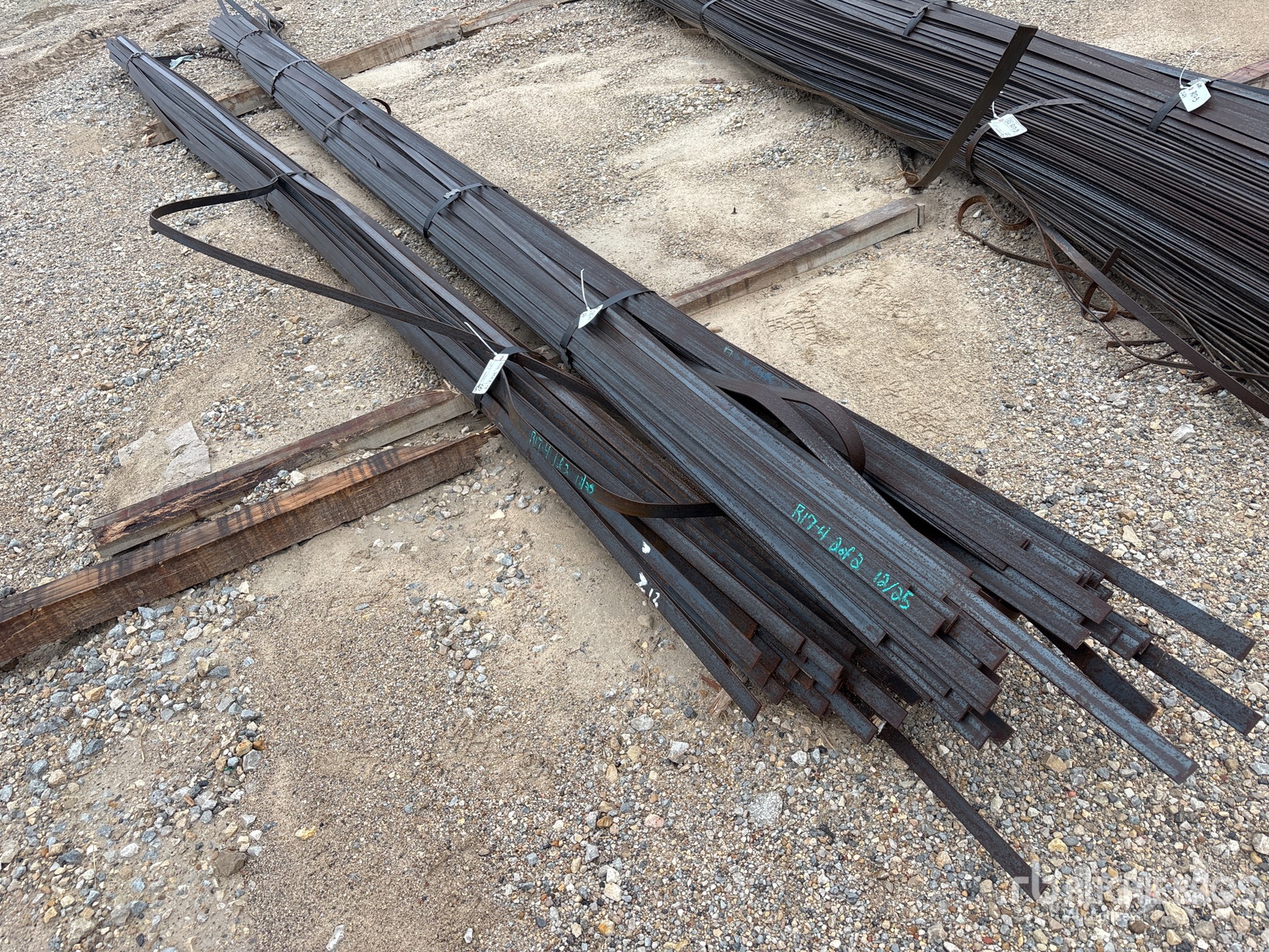 Aspect général with Image, coin avant gauche