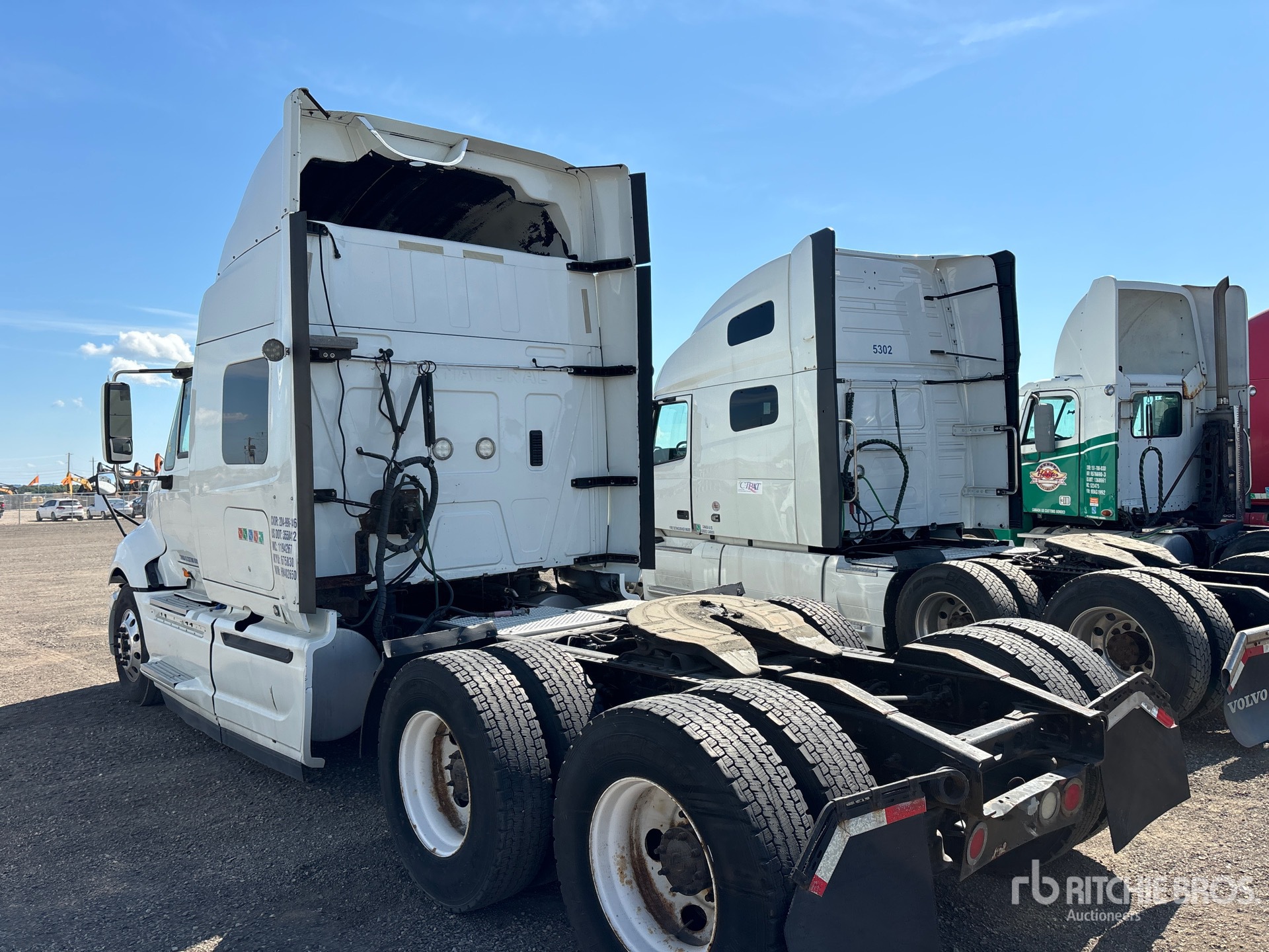 General Appearance with Foto, angolo posteriore sinistro