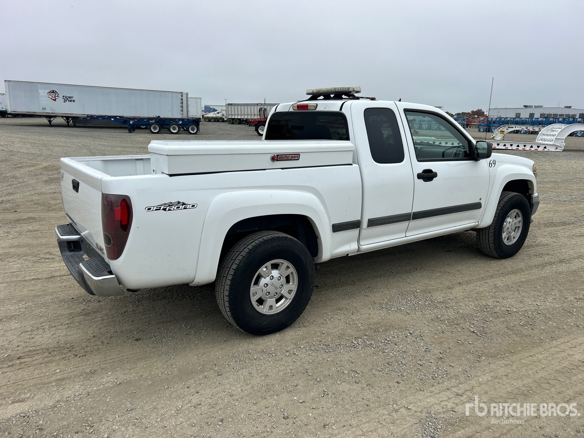 General Appearance with Picture, Right Rear Corner