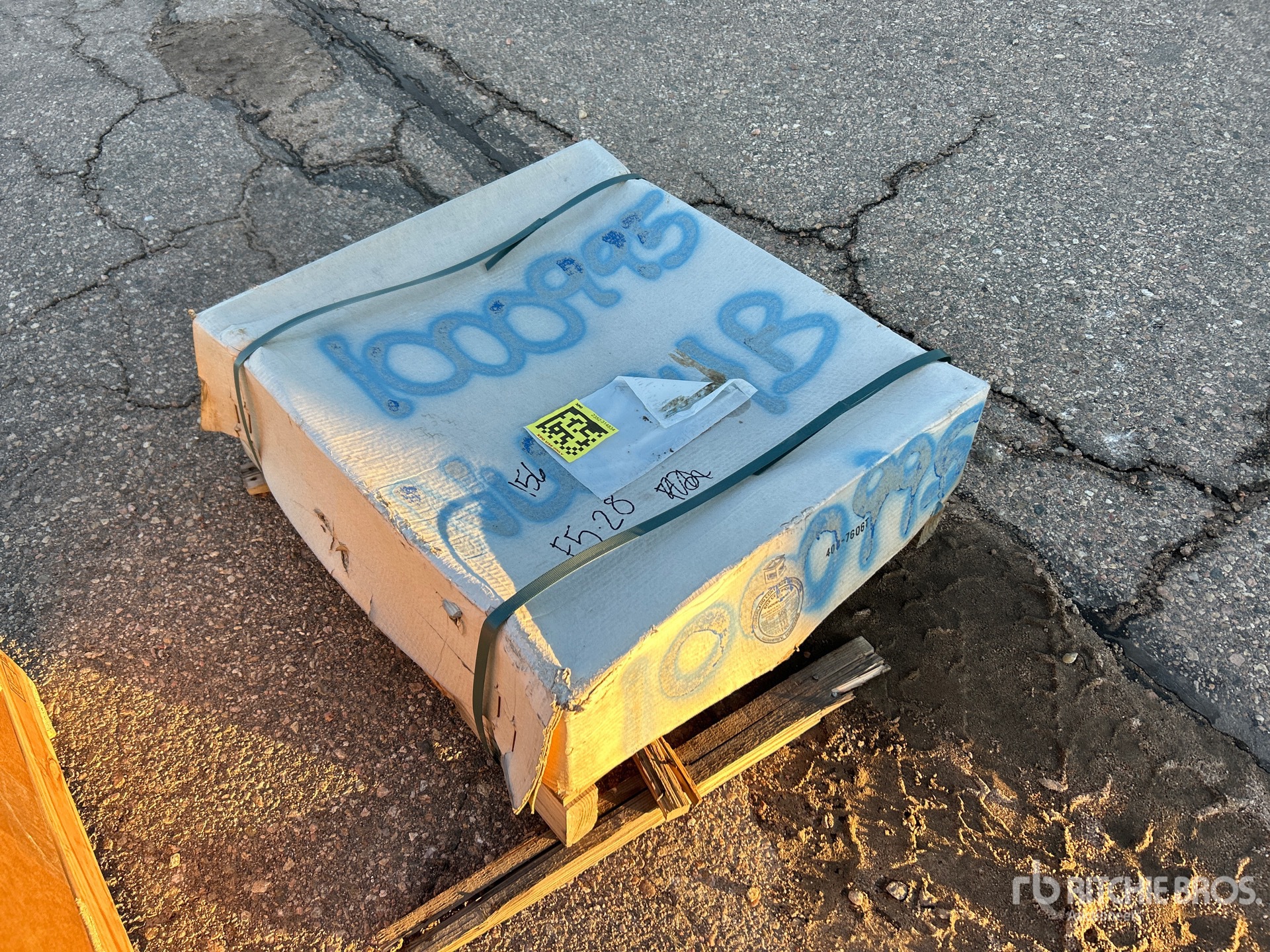 Aspect général with Image, coin avant droit