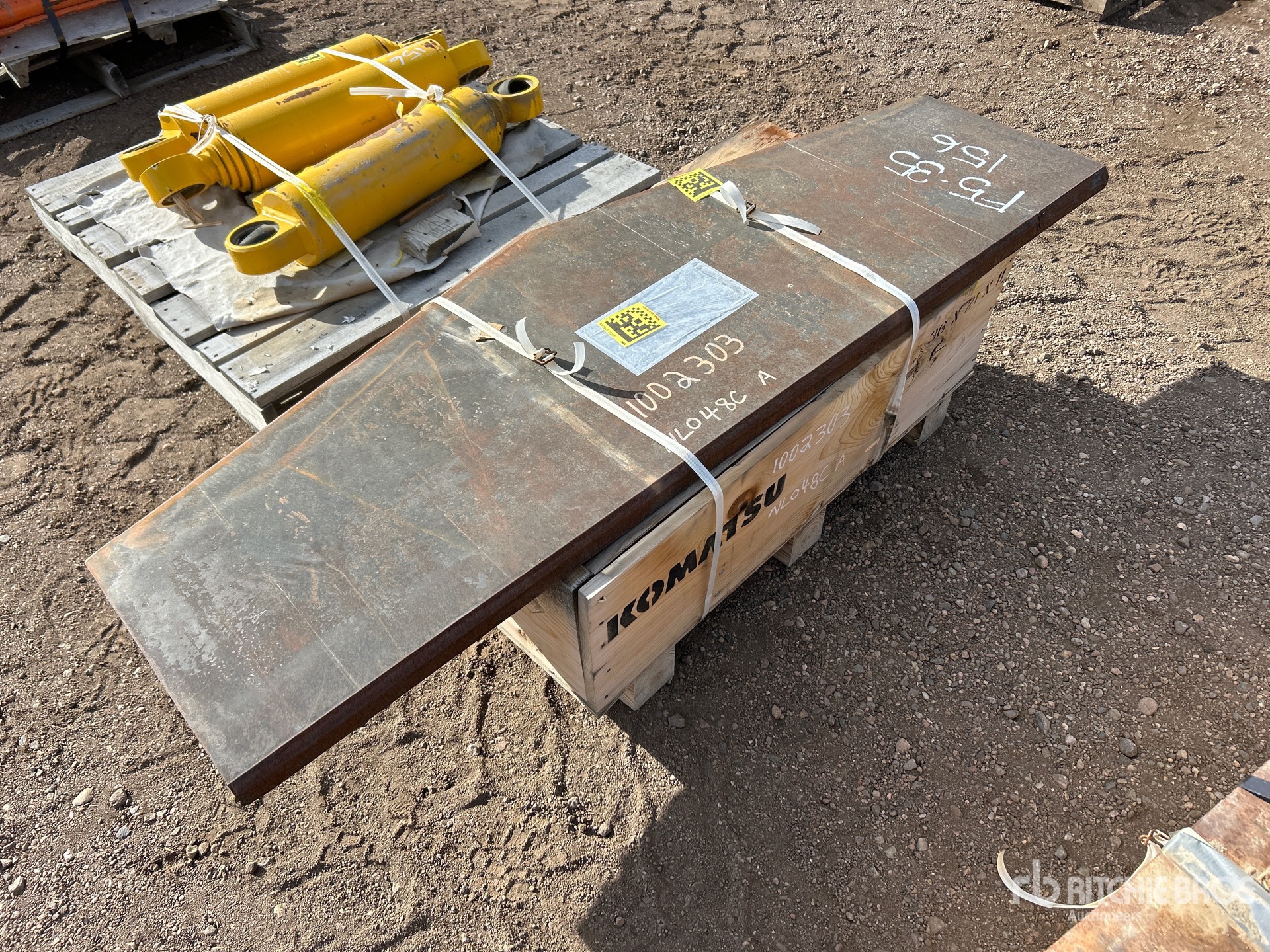 Aspect général with Image, coin avant droit