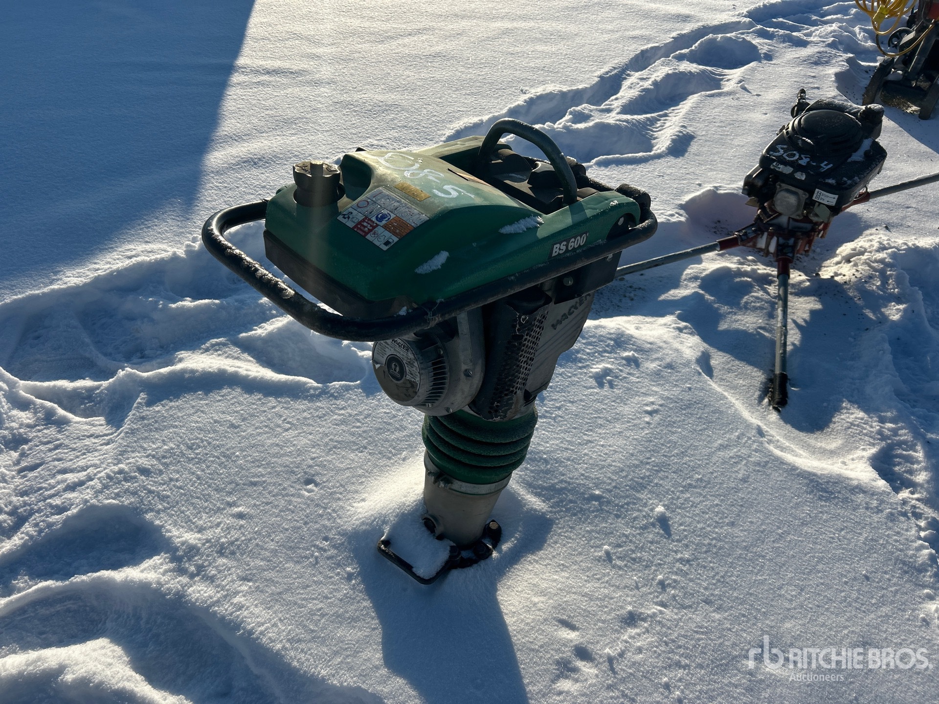 General Appearance with Featured Photo