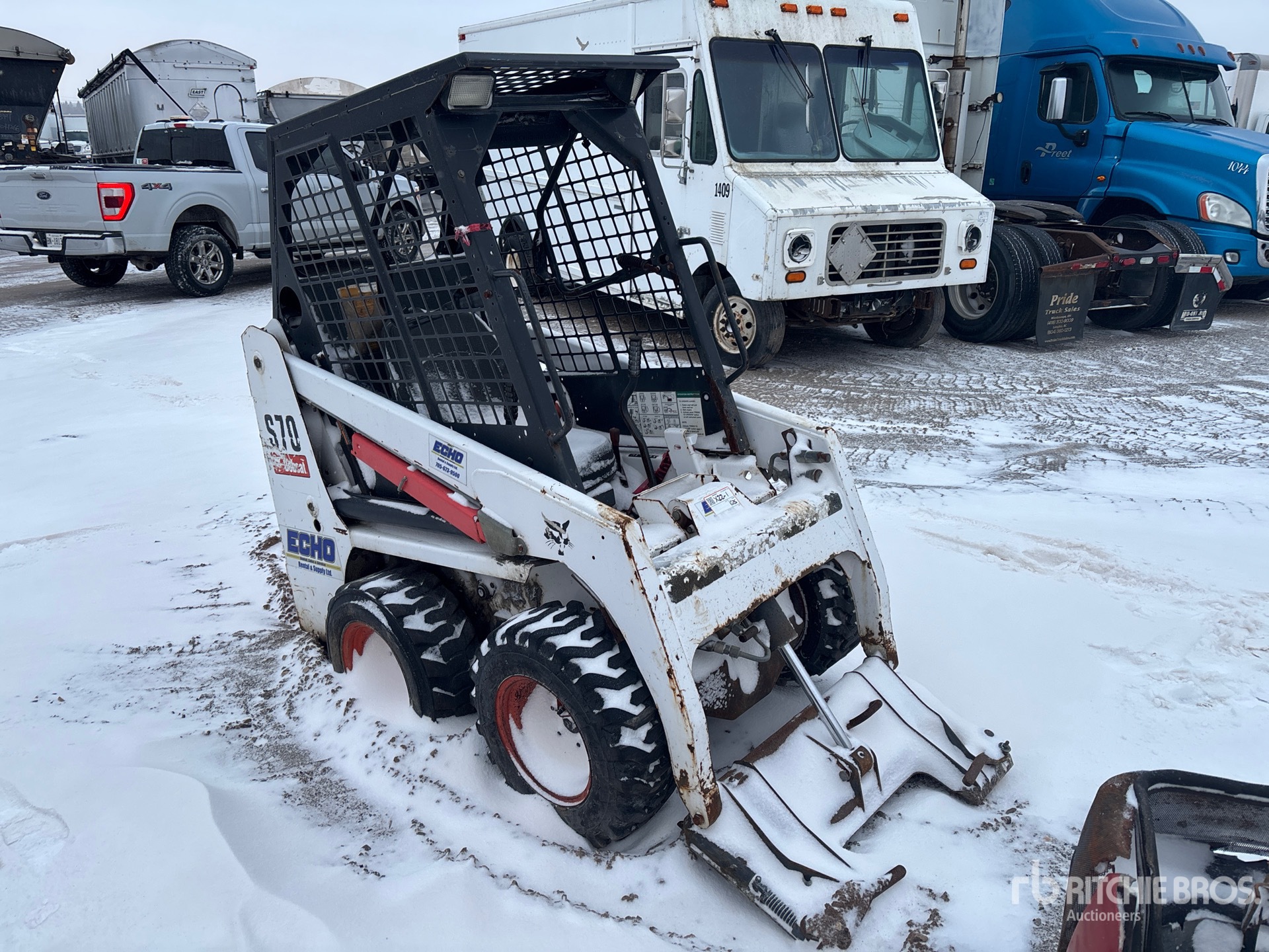 General Appearance with Picture, Right Front Corner