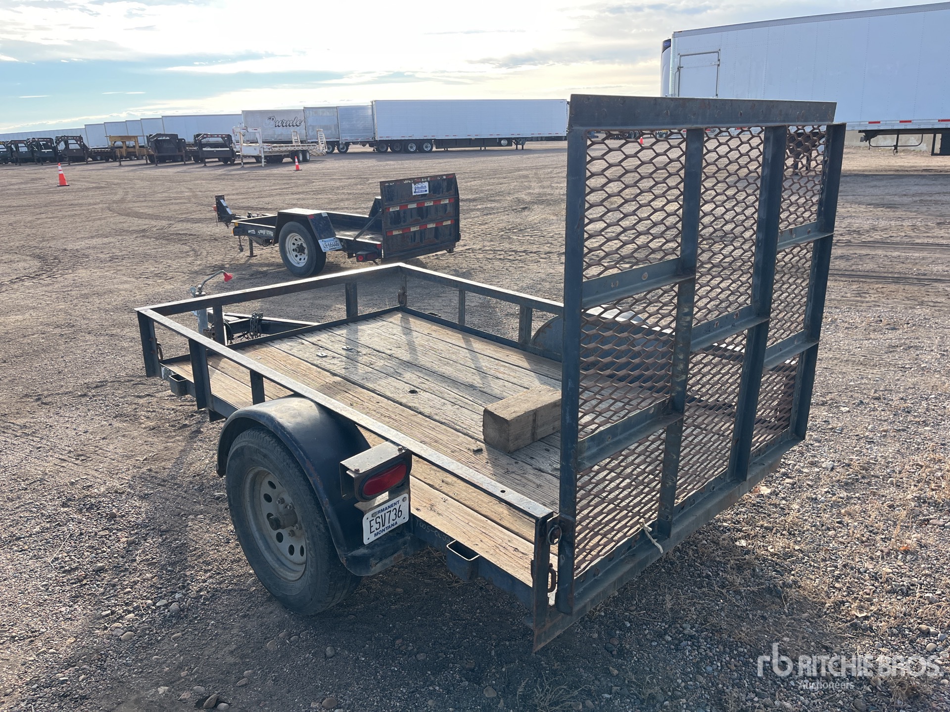 General Appearance with Picture, Left Rear Corner