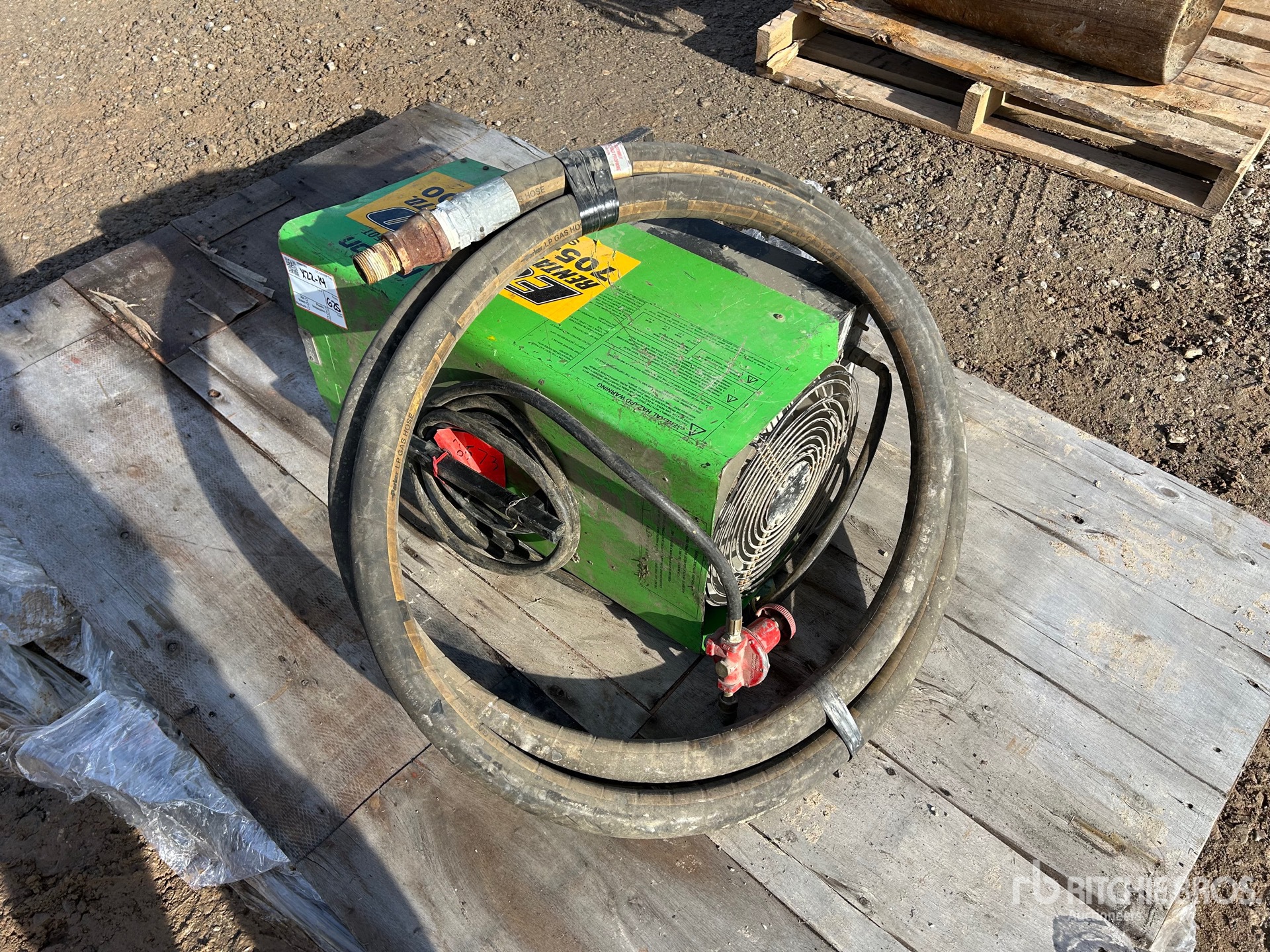 General Appearance with Picture, Right Front Corner