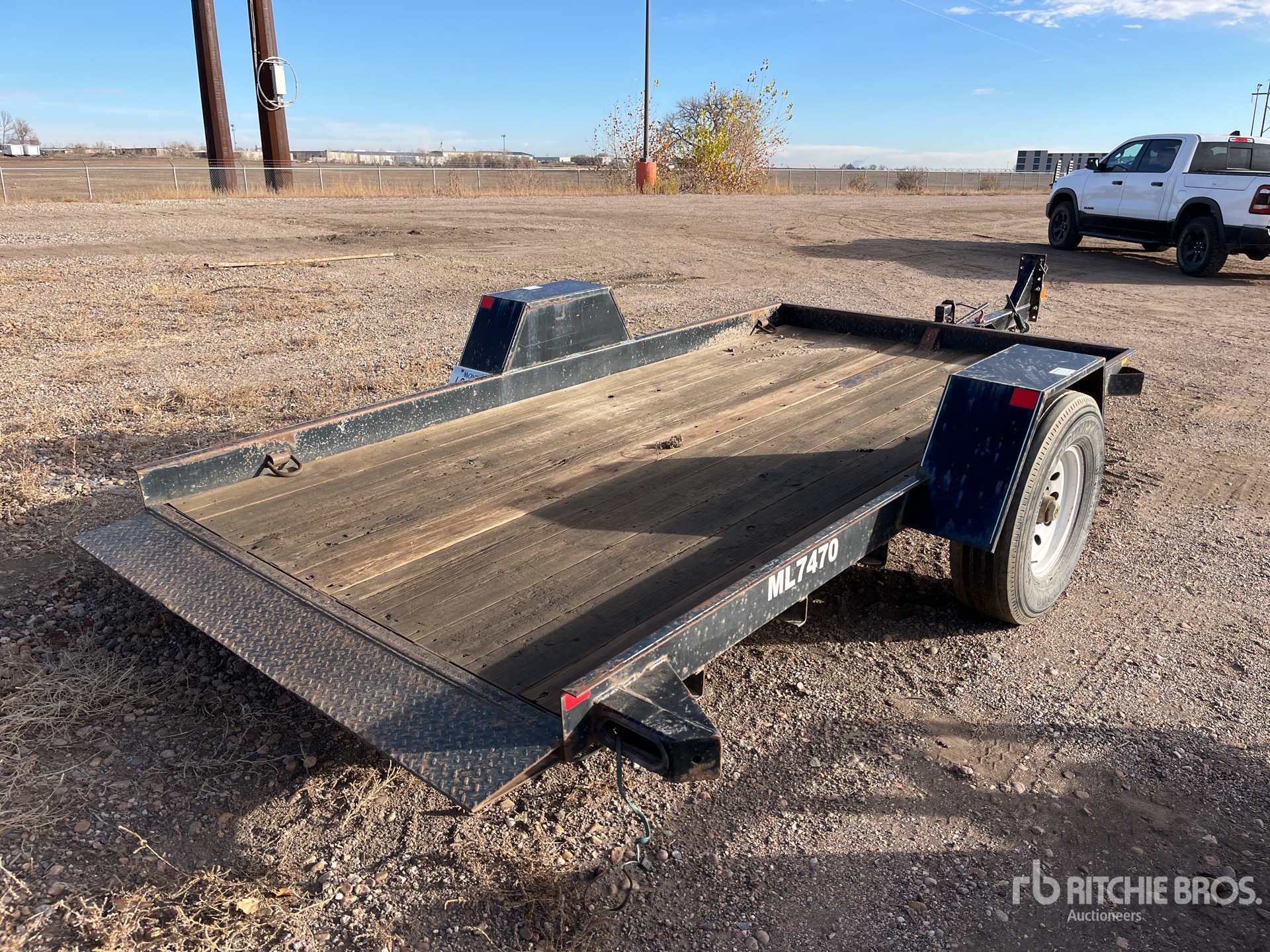 General Appearance with Picture, Right Rear Corner