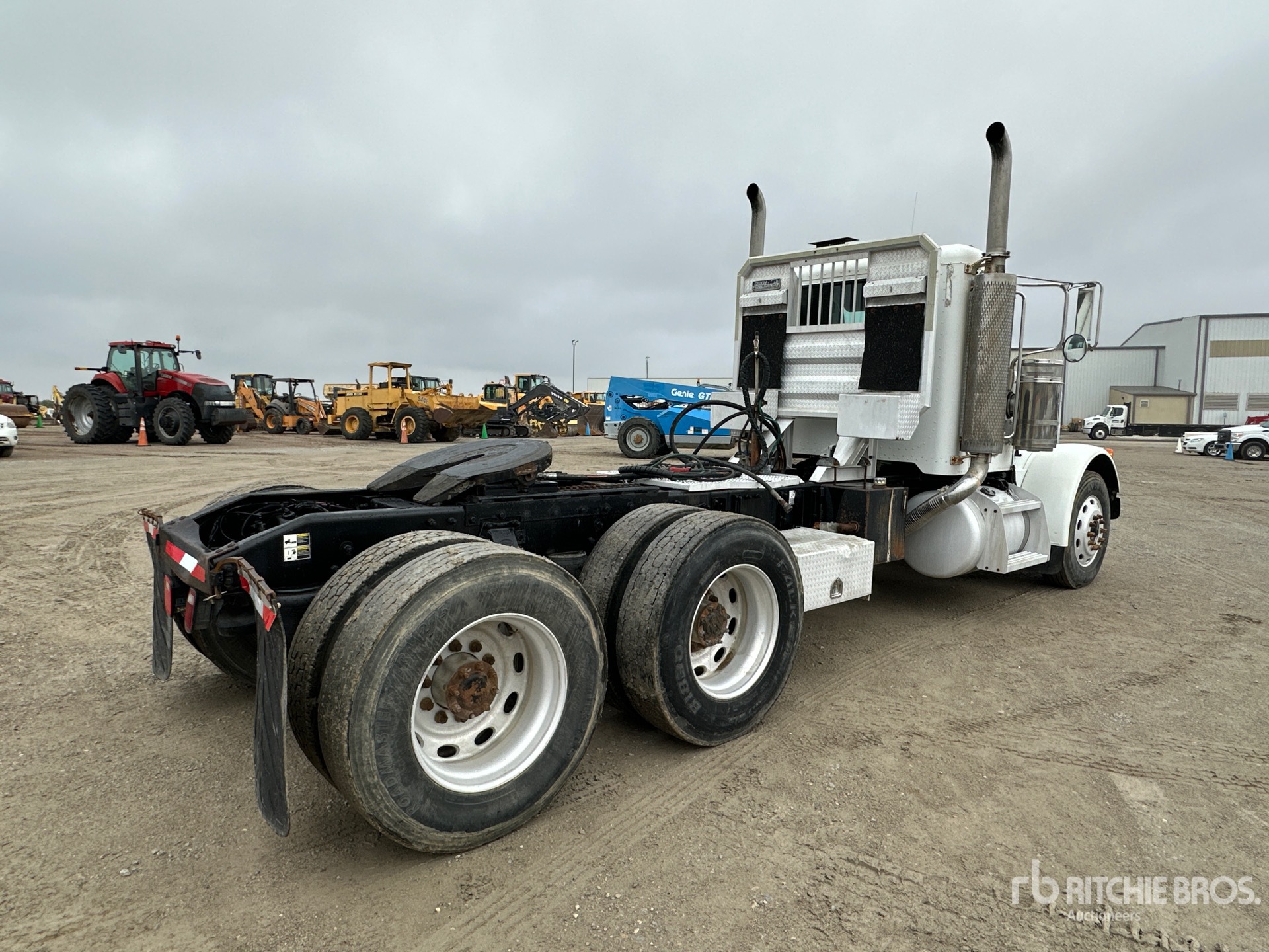 General Appearance with Imagen: esquina trasera derecha