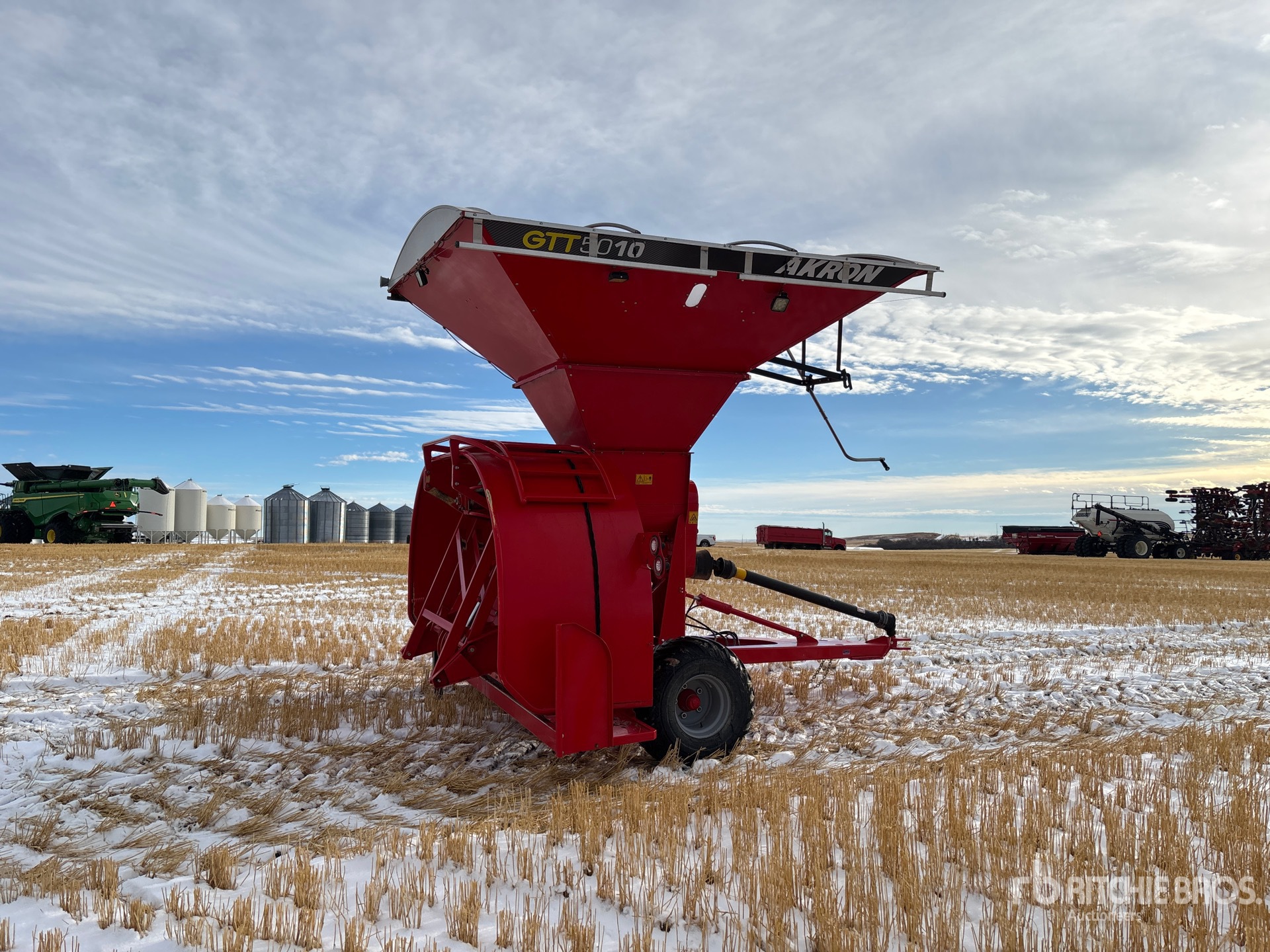 Aspect général with Image, coin arrière droit