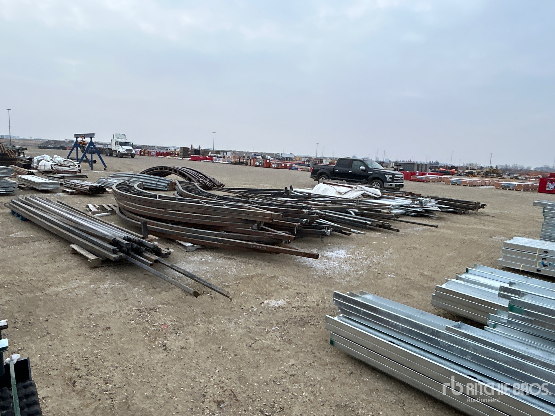 General Appearance with Bild, Ecke hinten rechts