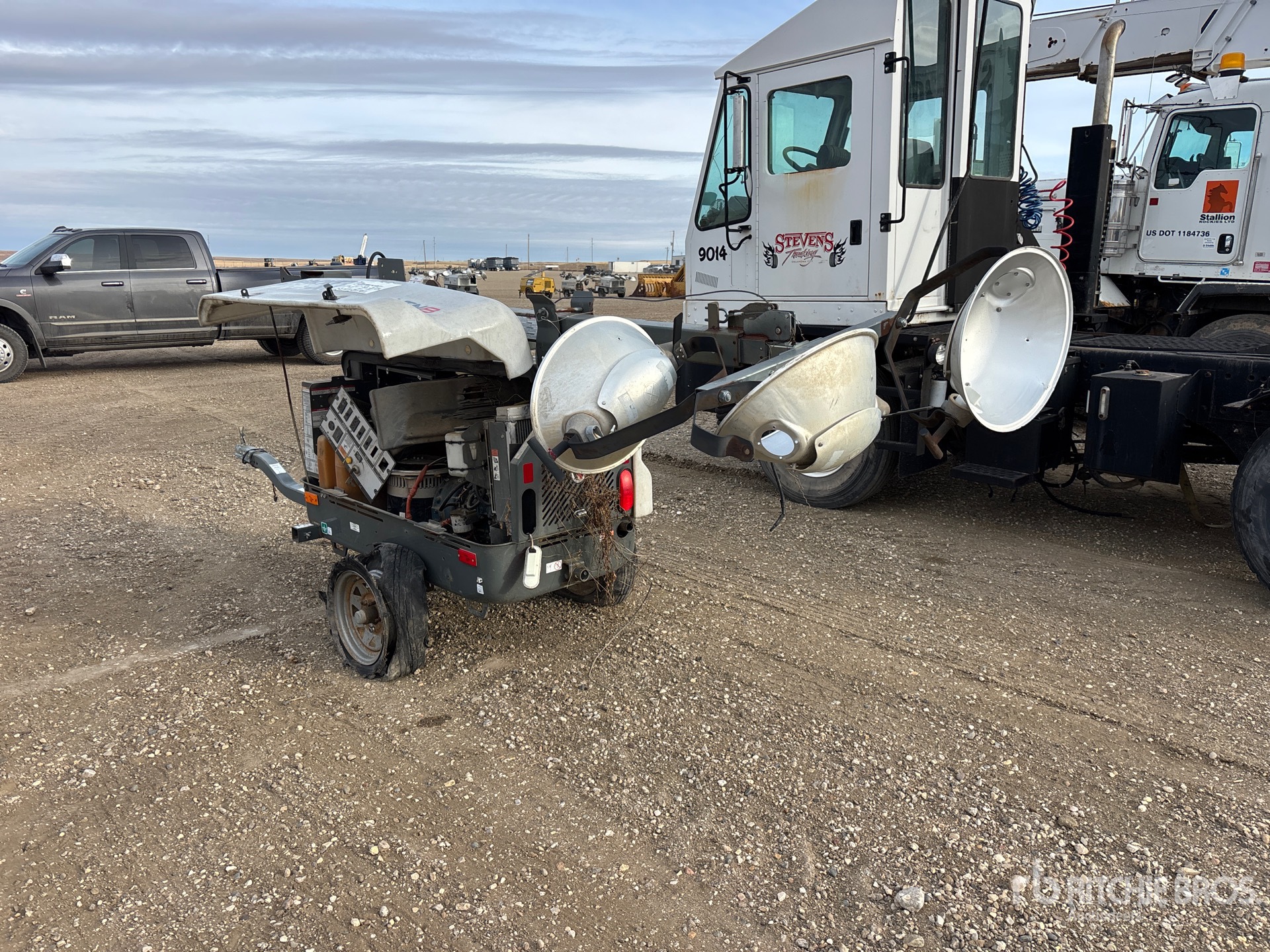 General Appearance with Picture, Left Rear Corner