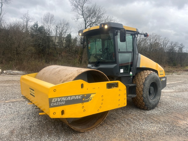 2015 Dynapac CA2500D Smooth Drum Compactor