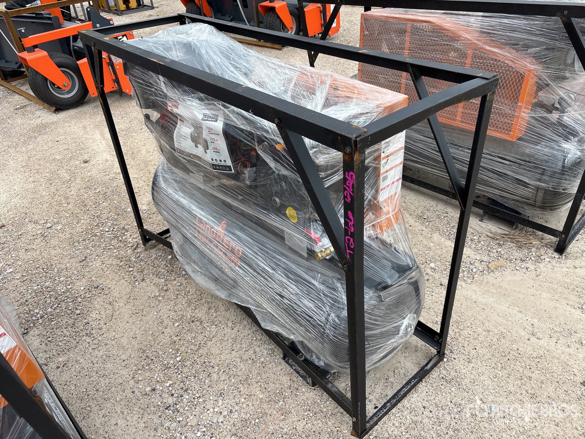 Aspect général with Image, coin avant gauche