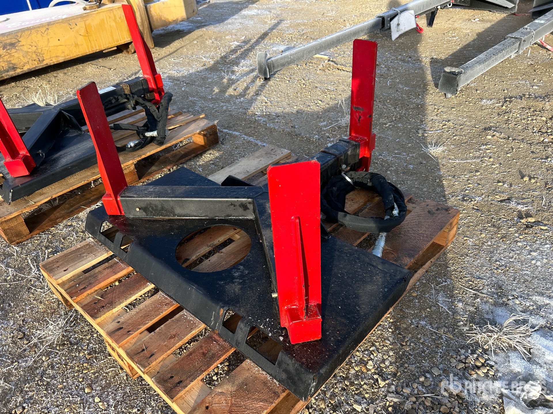 General Appearance with Bild, Ecke vorne links