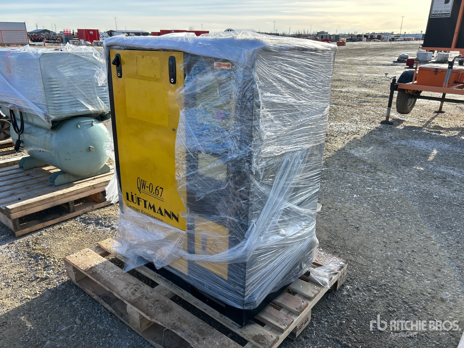 Aspect général with Image, coin avant gauche