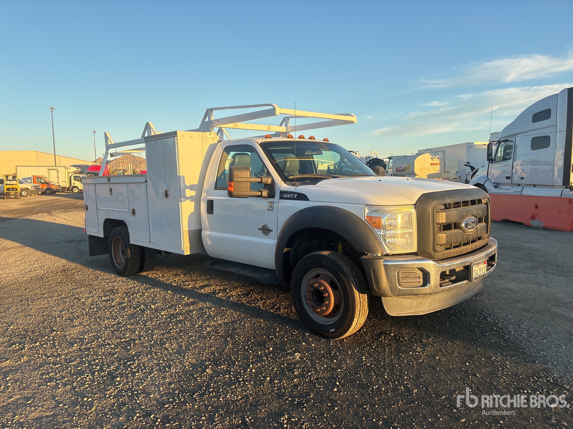 General Appearance with Foto, angolo anteriore destro