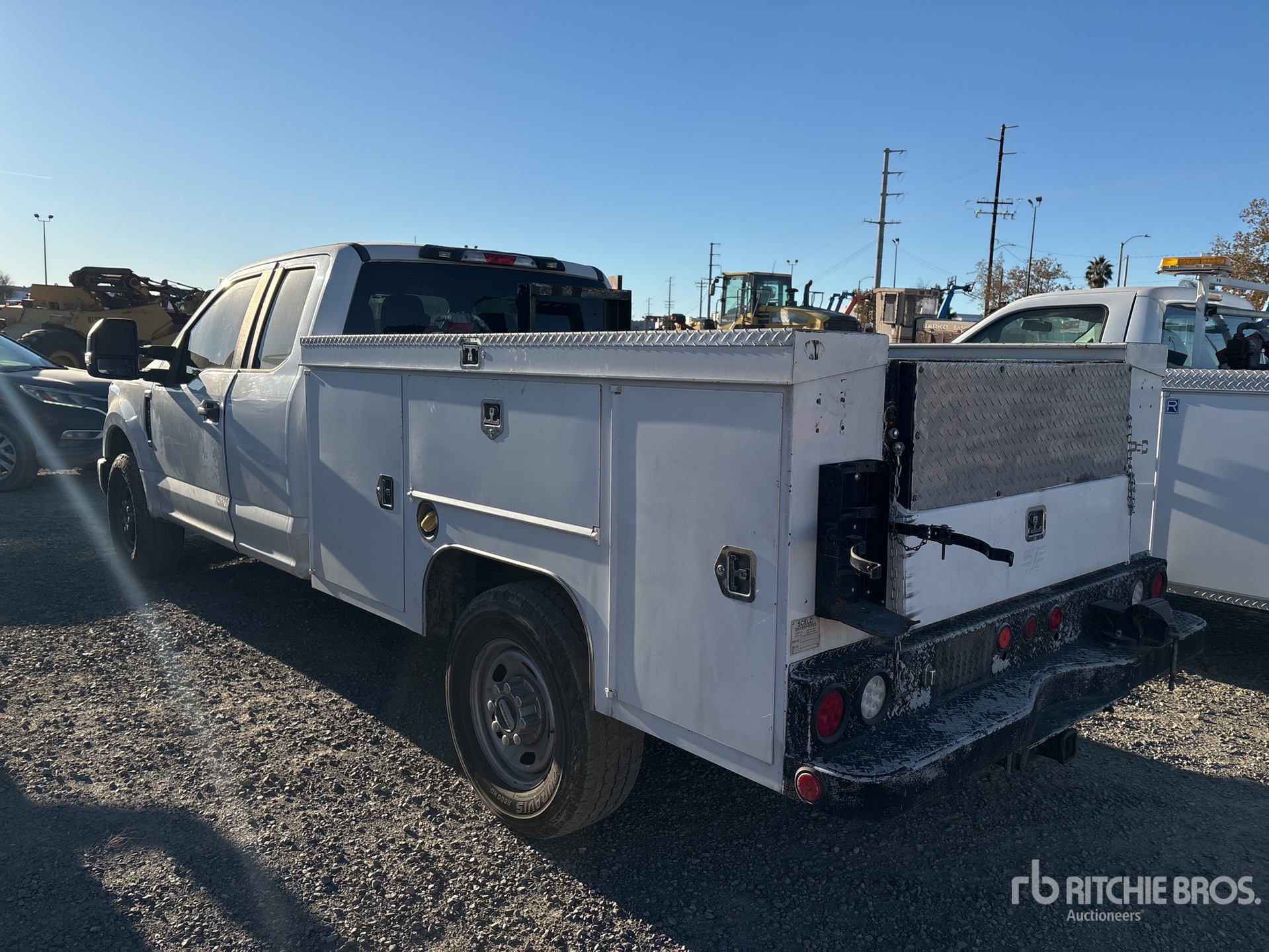 Aspect général with Image, coin arrière gauche