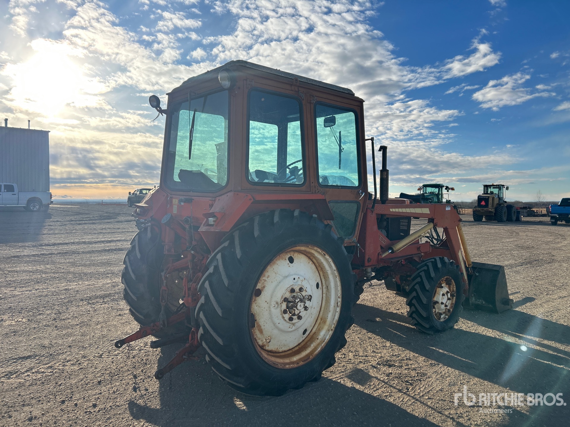 General Appearance with Foto, angolo anteriore sinistro