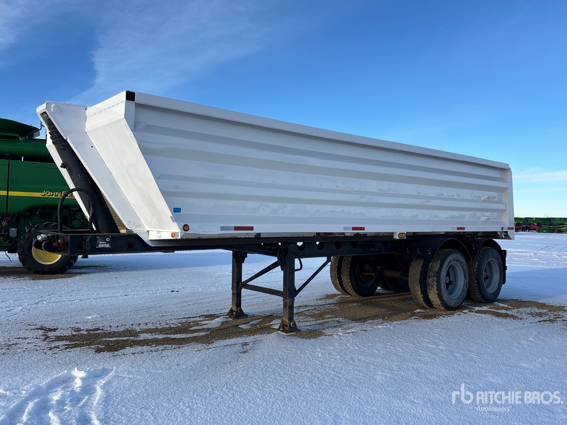 General Appearance with Image, coin avant gauche