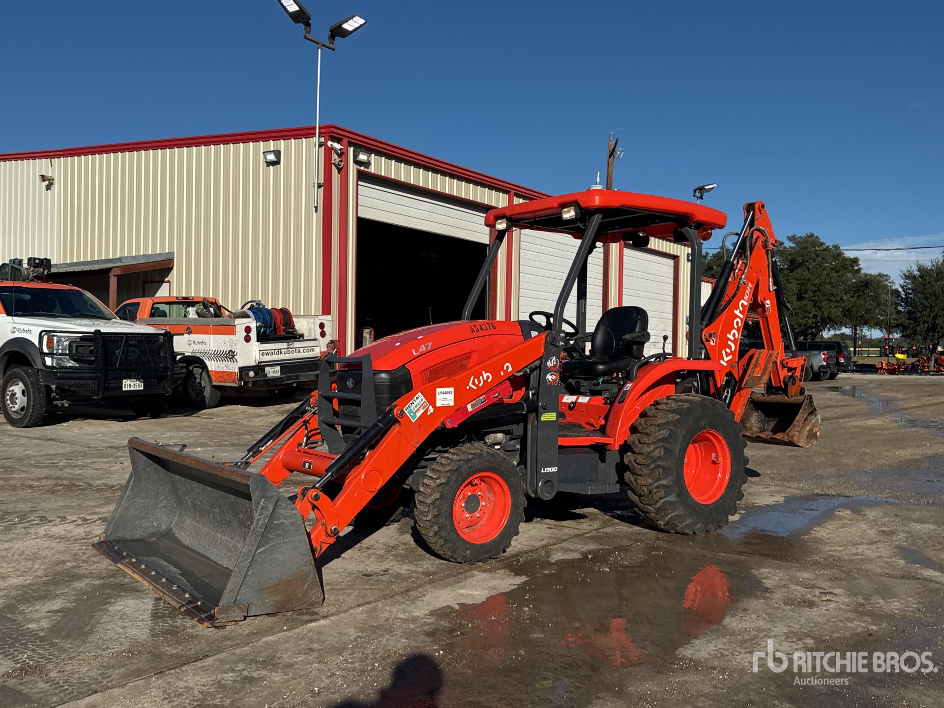 General Appearance with Picture, Left Front Corner