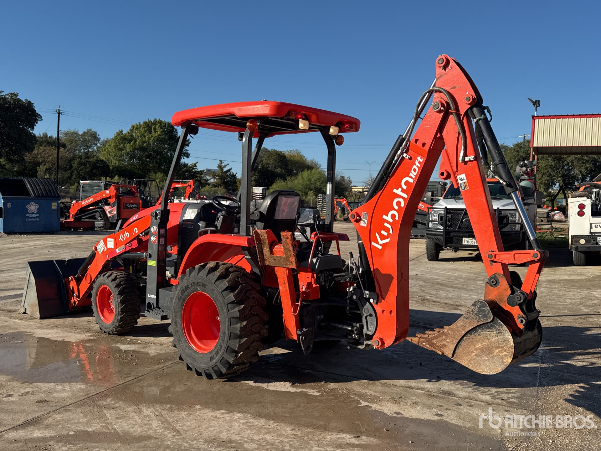 General Appearance with Picture, Left Rear Corner