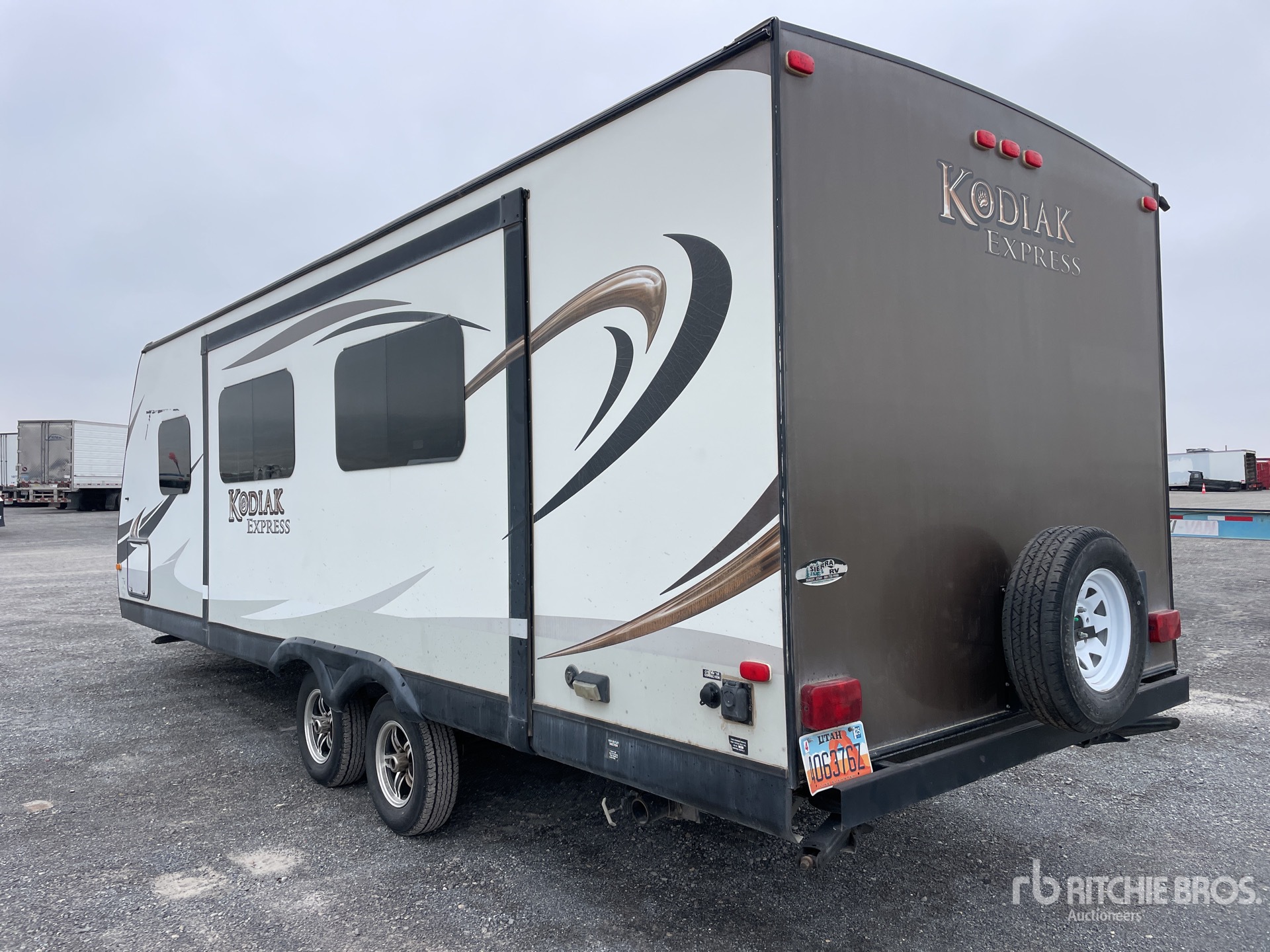 General Appearance with Picture, Left Rear Corner