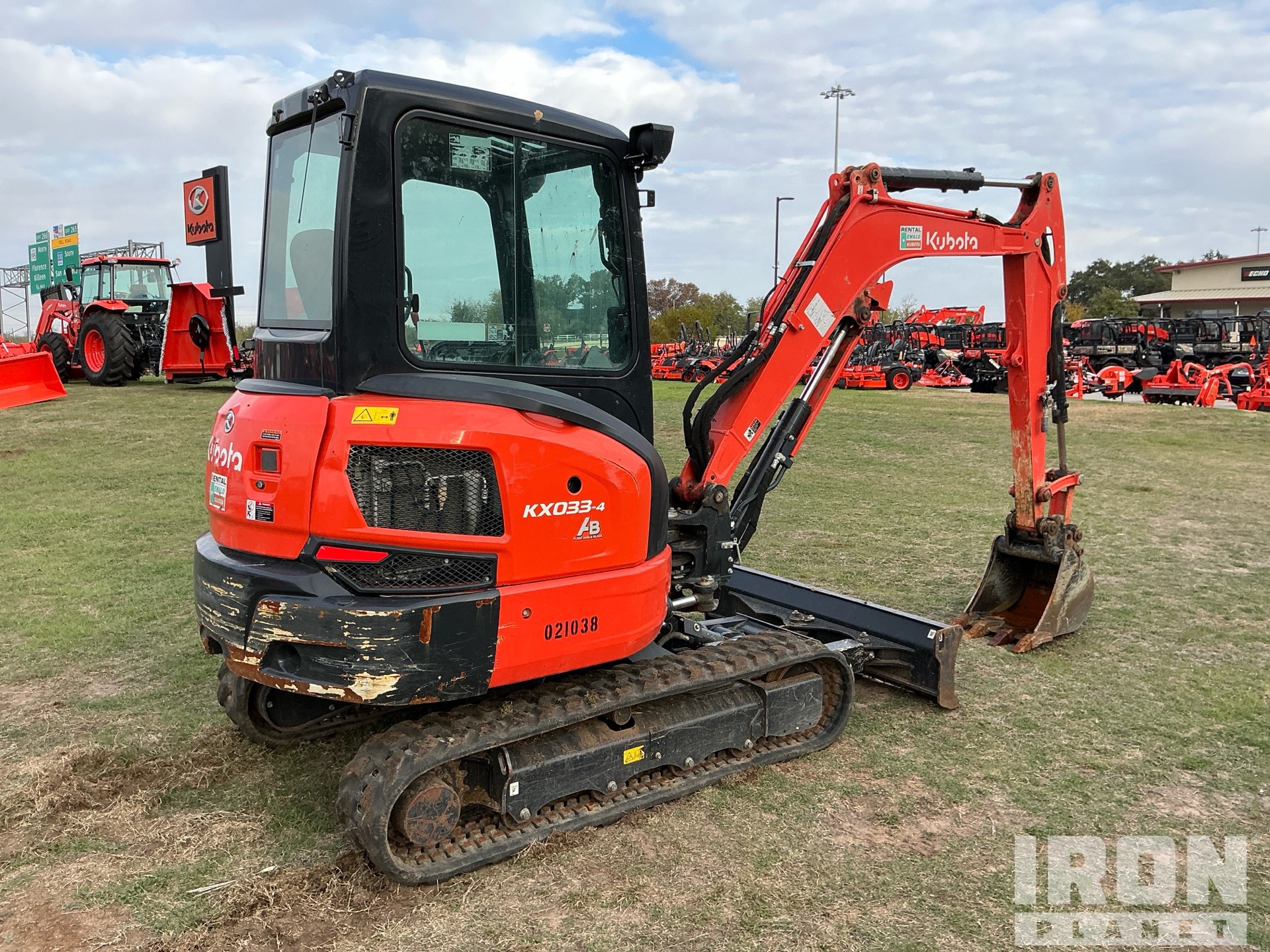 General Appearance with Picture, Right Rear Corner