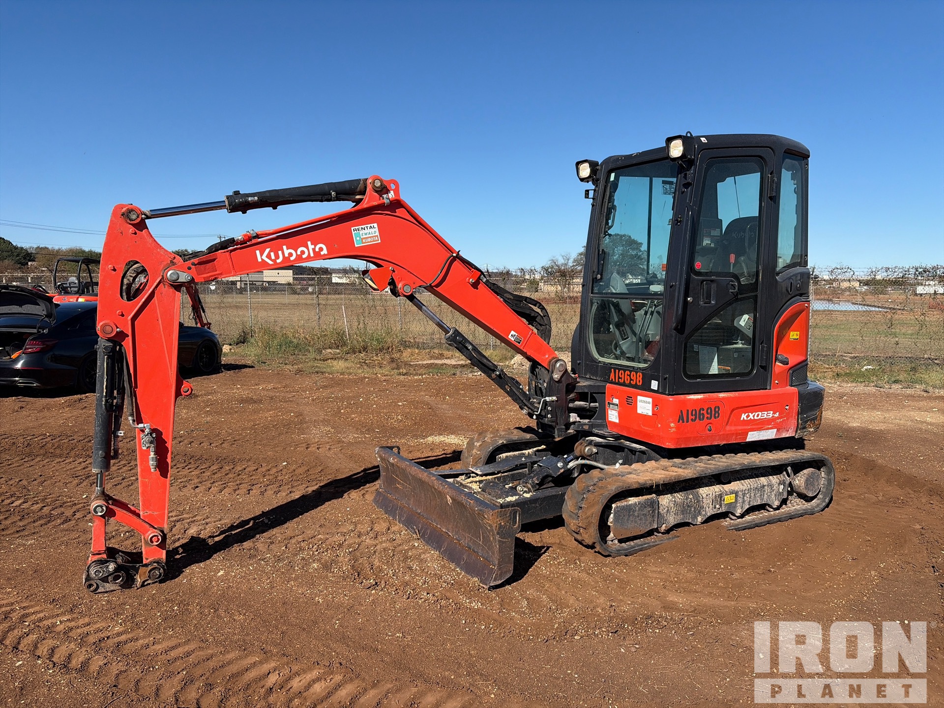 General Appearance with Picture, Left Front Corner