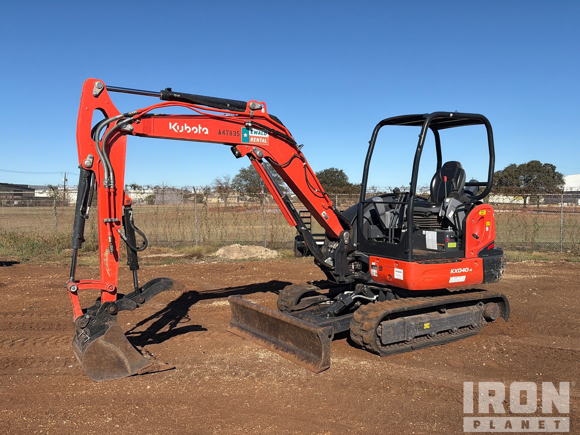 General Appearance with Picture, Left Front Corner