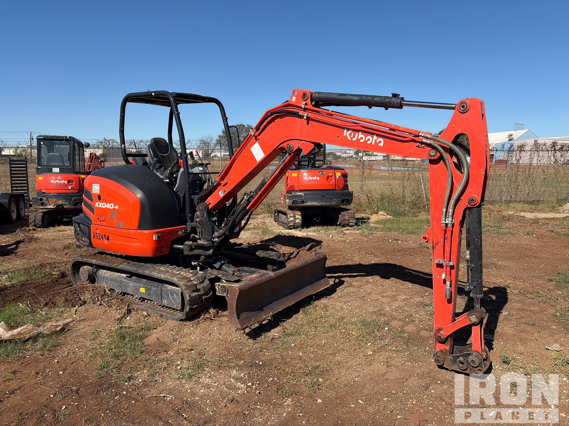 General Appearance with Picture, Right Front Corner