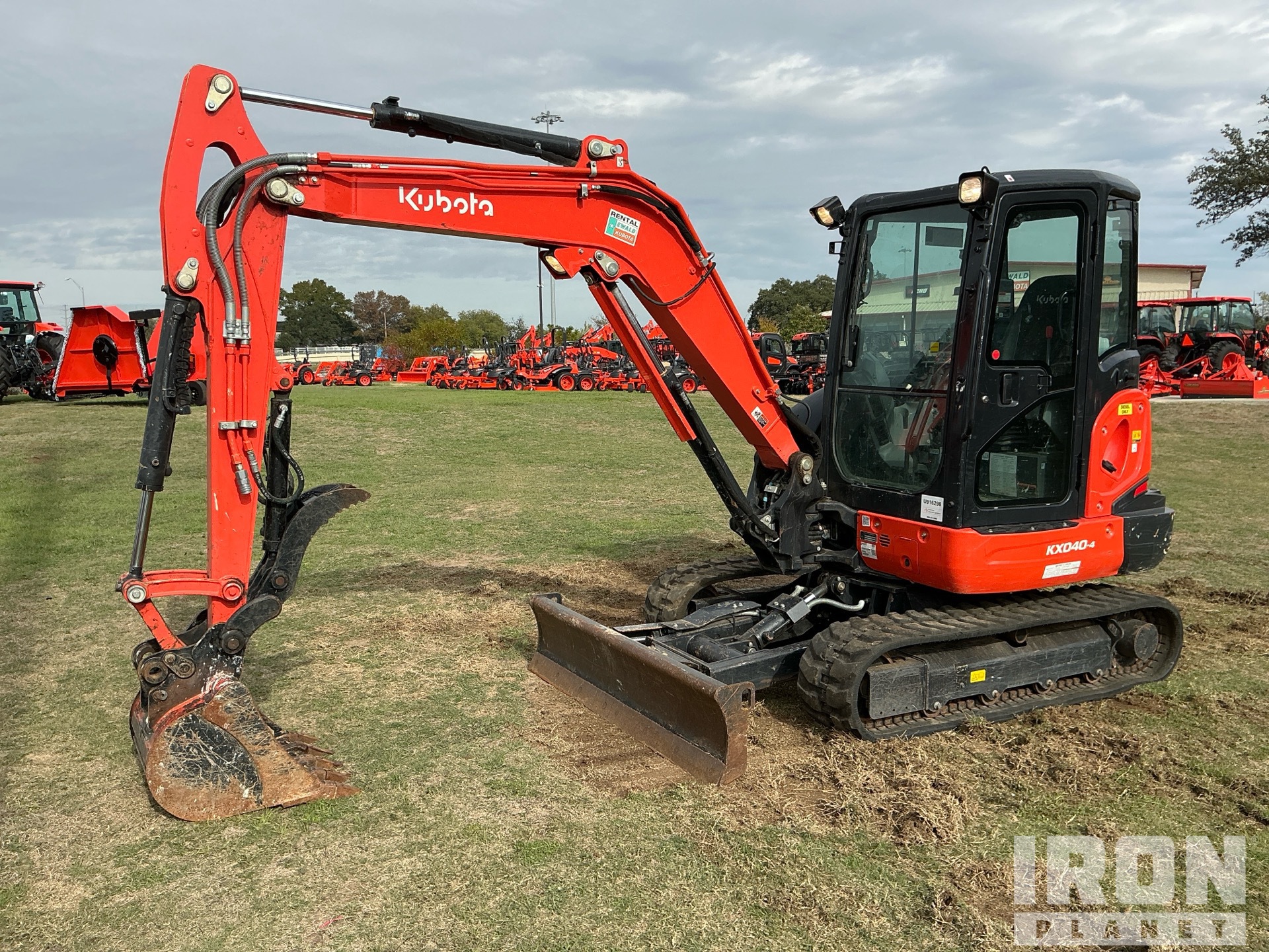 General Appearance with Picture, Left Front Corner