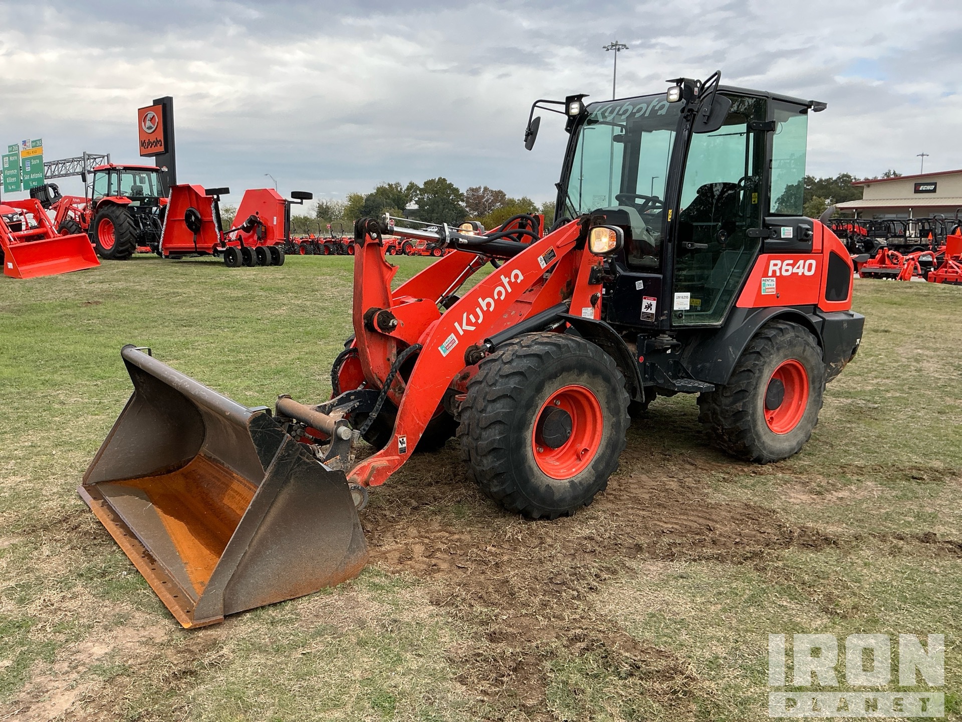 General Appearance with Picture, Left Front Corner