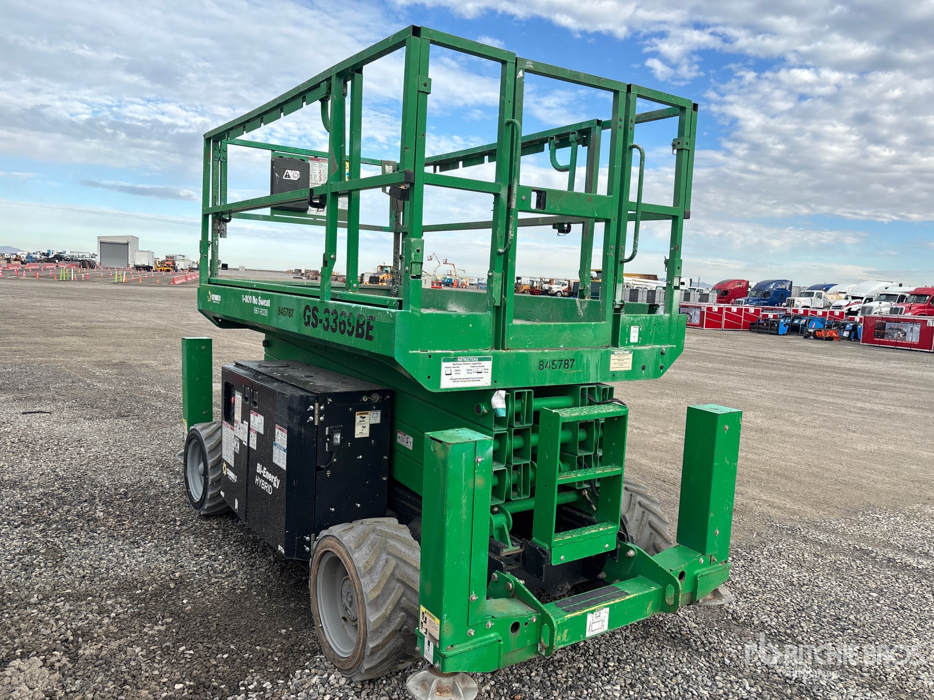 General Appearance with Picture, Right Front Corner