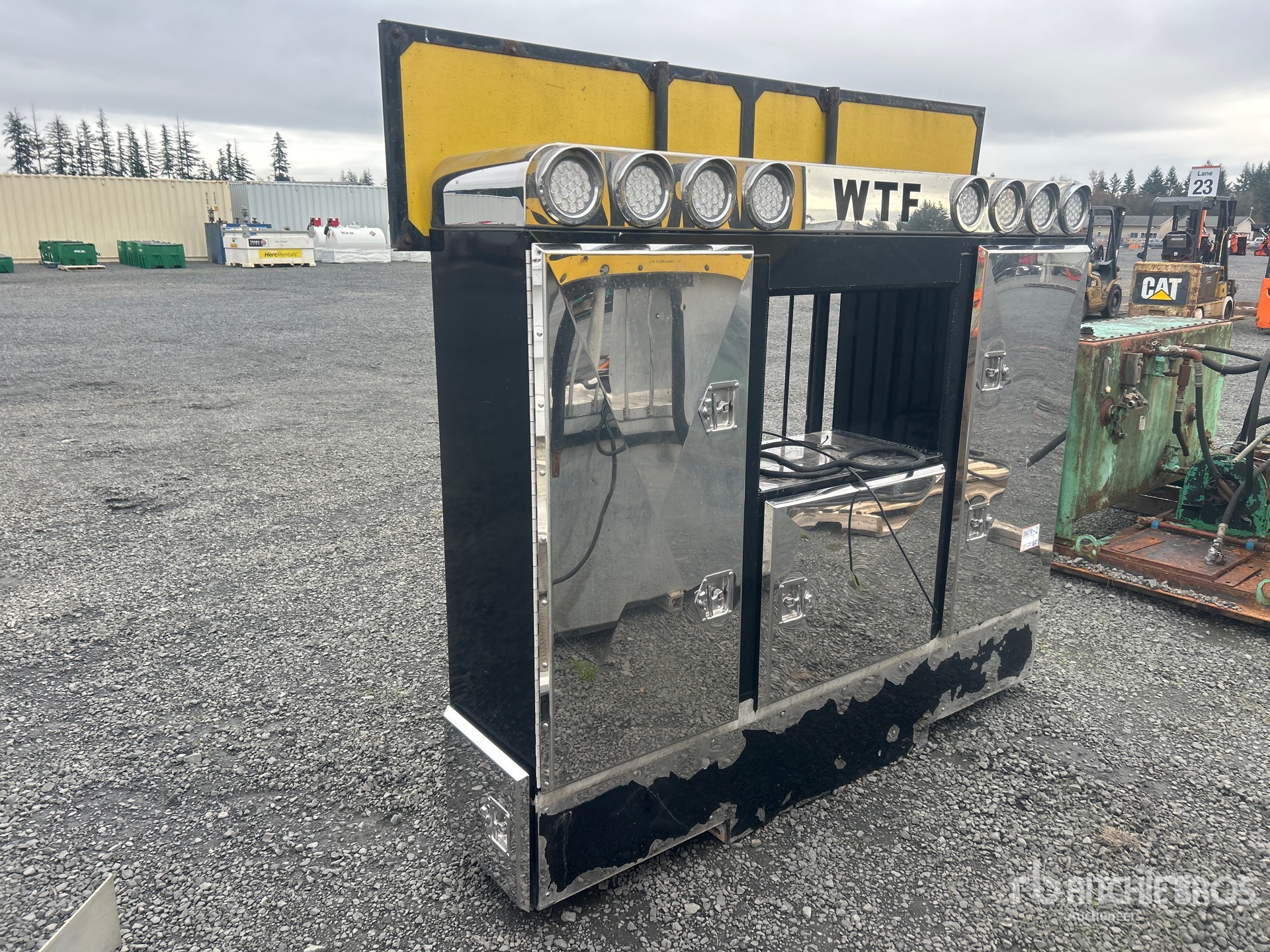 General Appearance with Picture, Left Front Corner