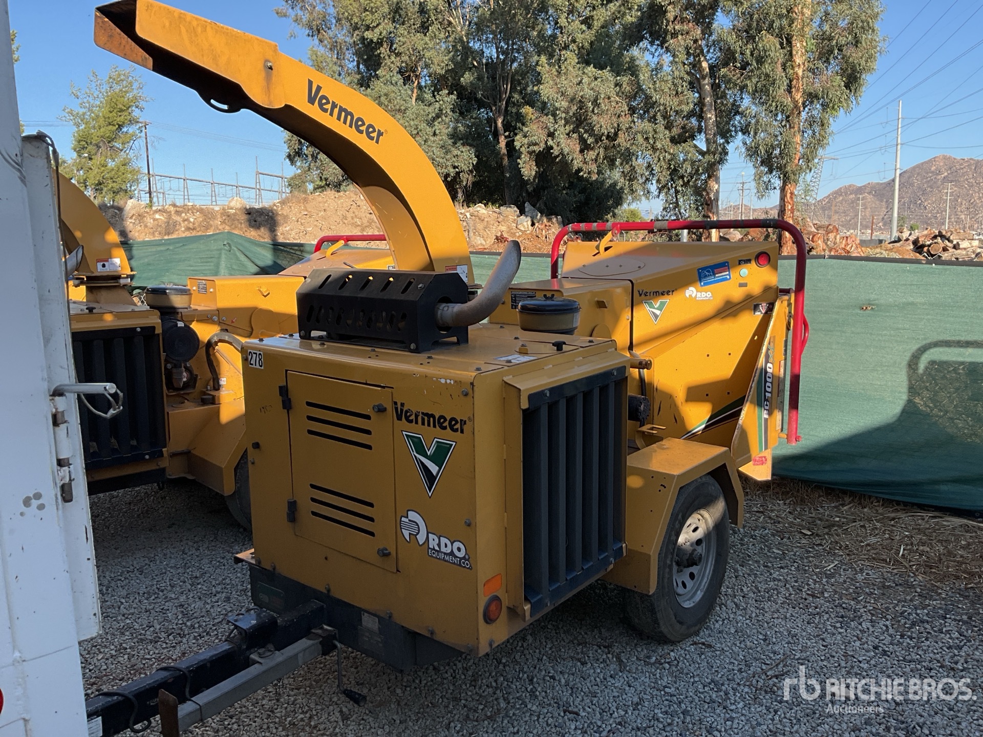 General Appearance with Featured Photo