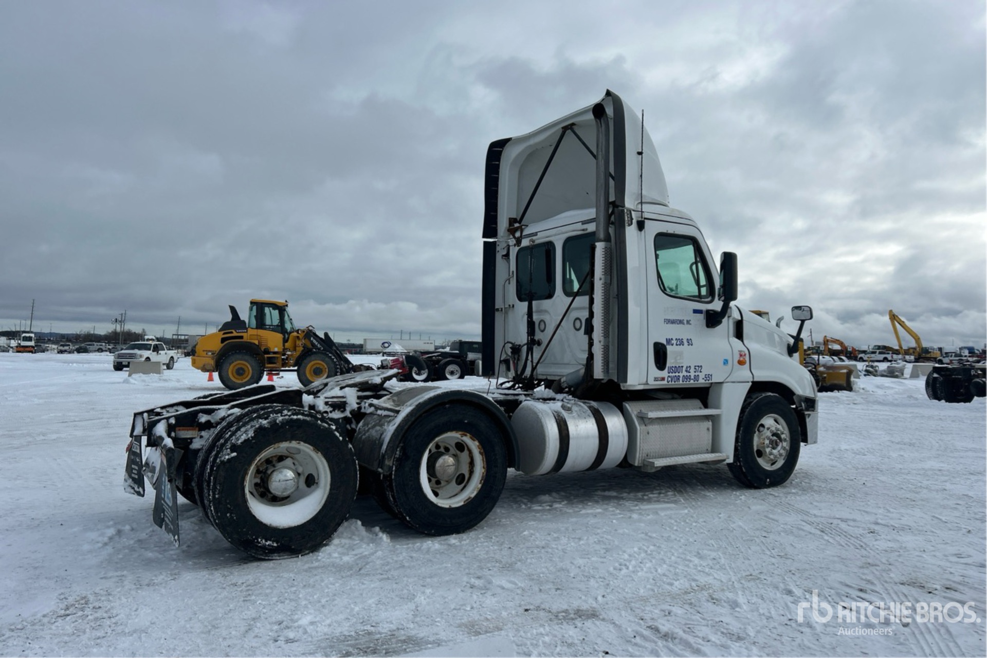 General Appearance with Bild, Ecke hinten rechts