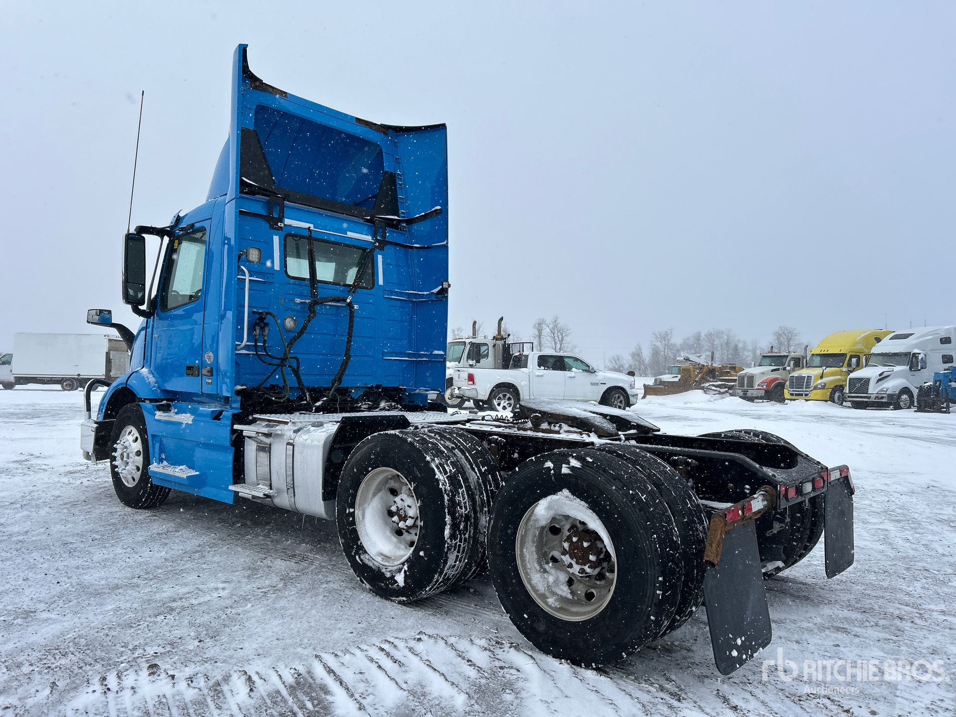Aspect général with Image, coin arrière gauche