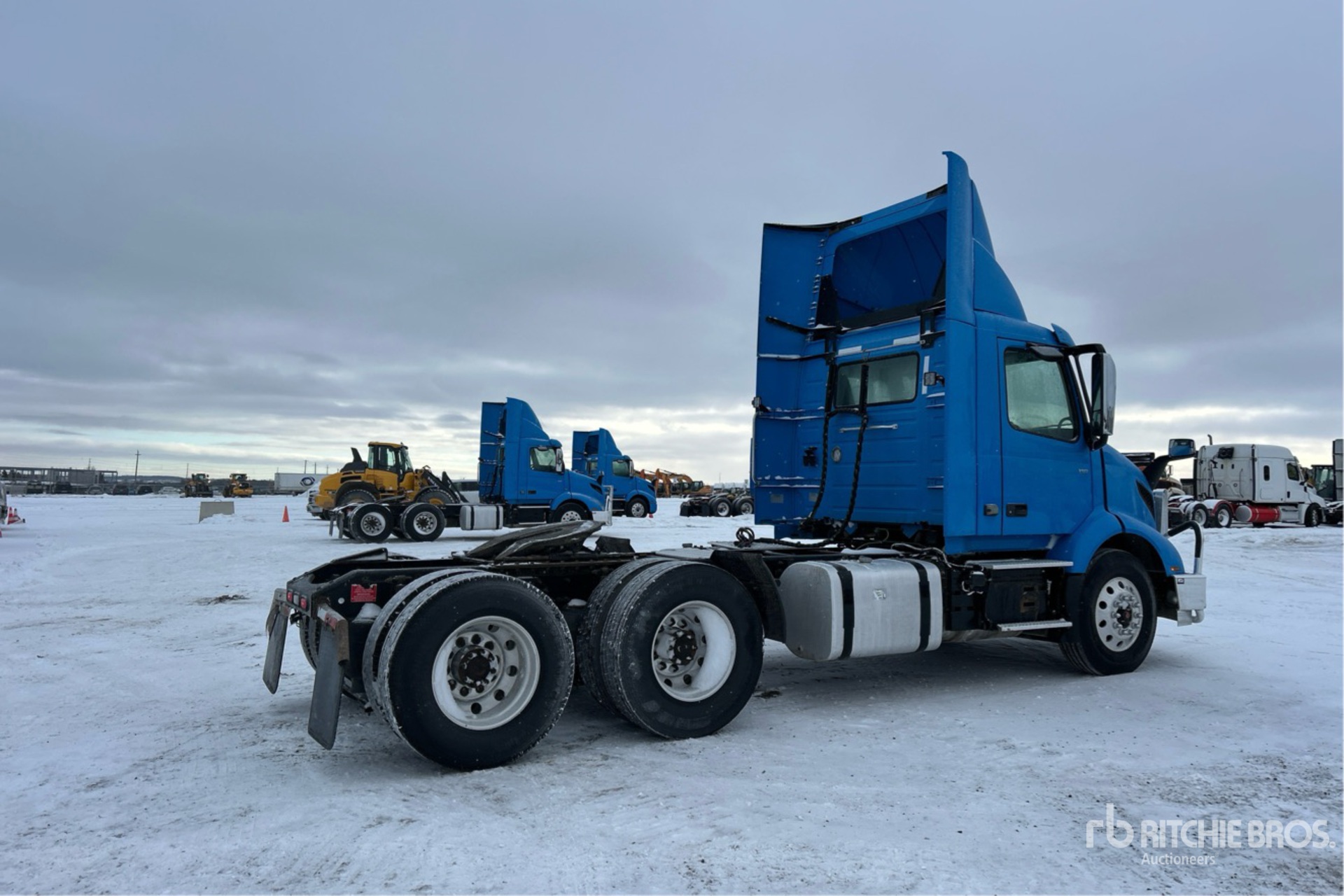 Aspect général with Image, coin arrière droit
