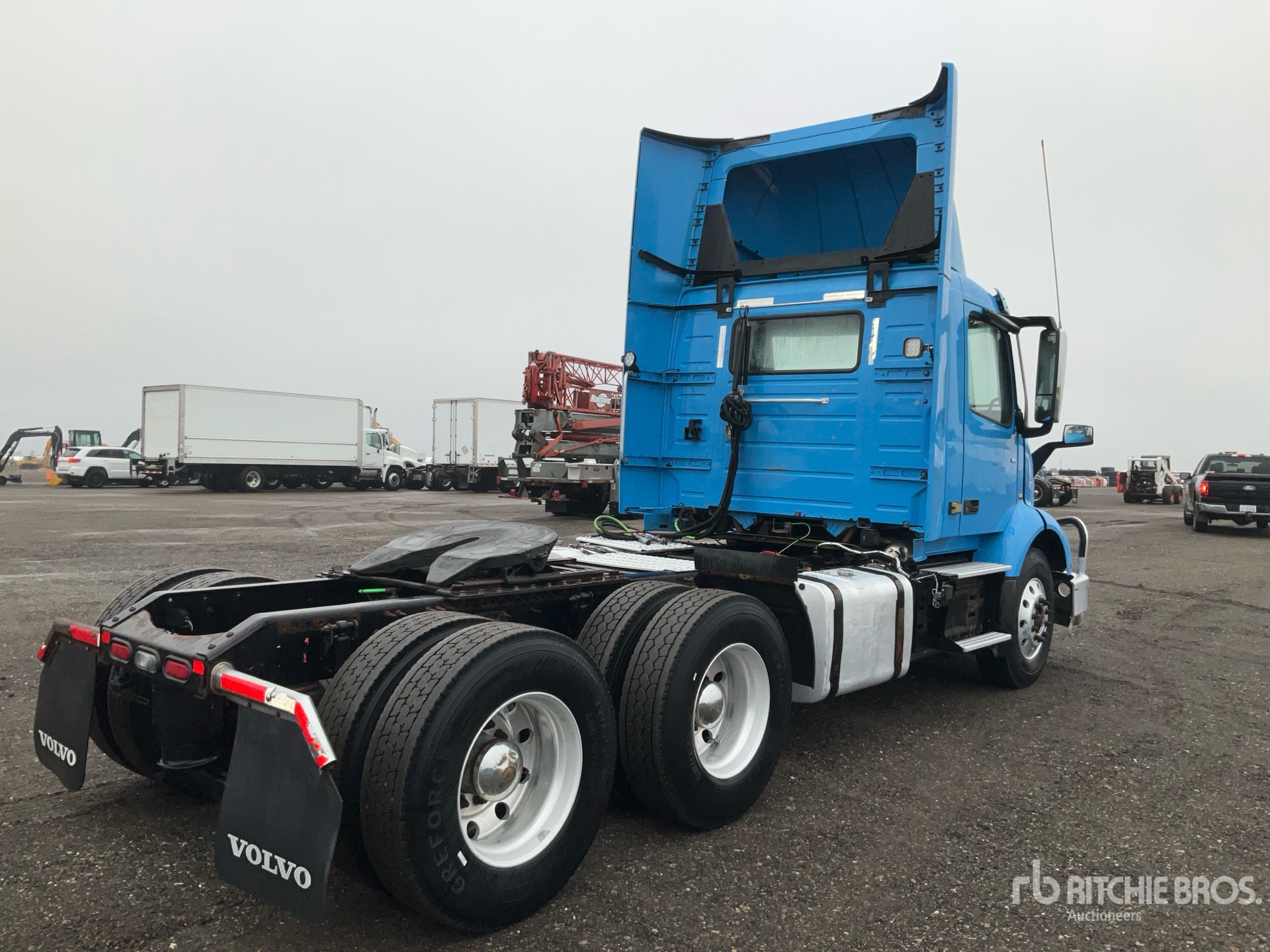 Aspect général with Image, coin arrière droit