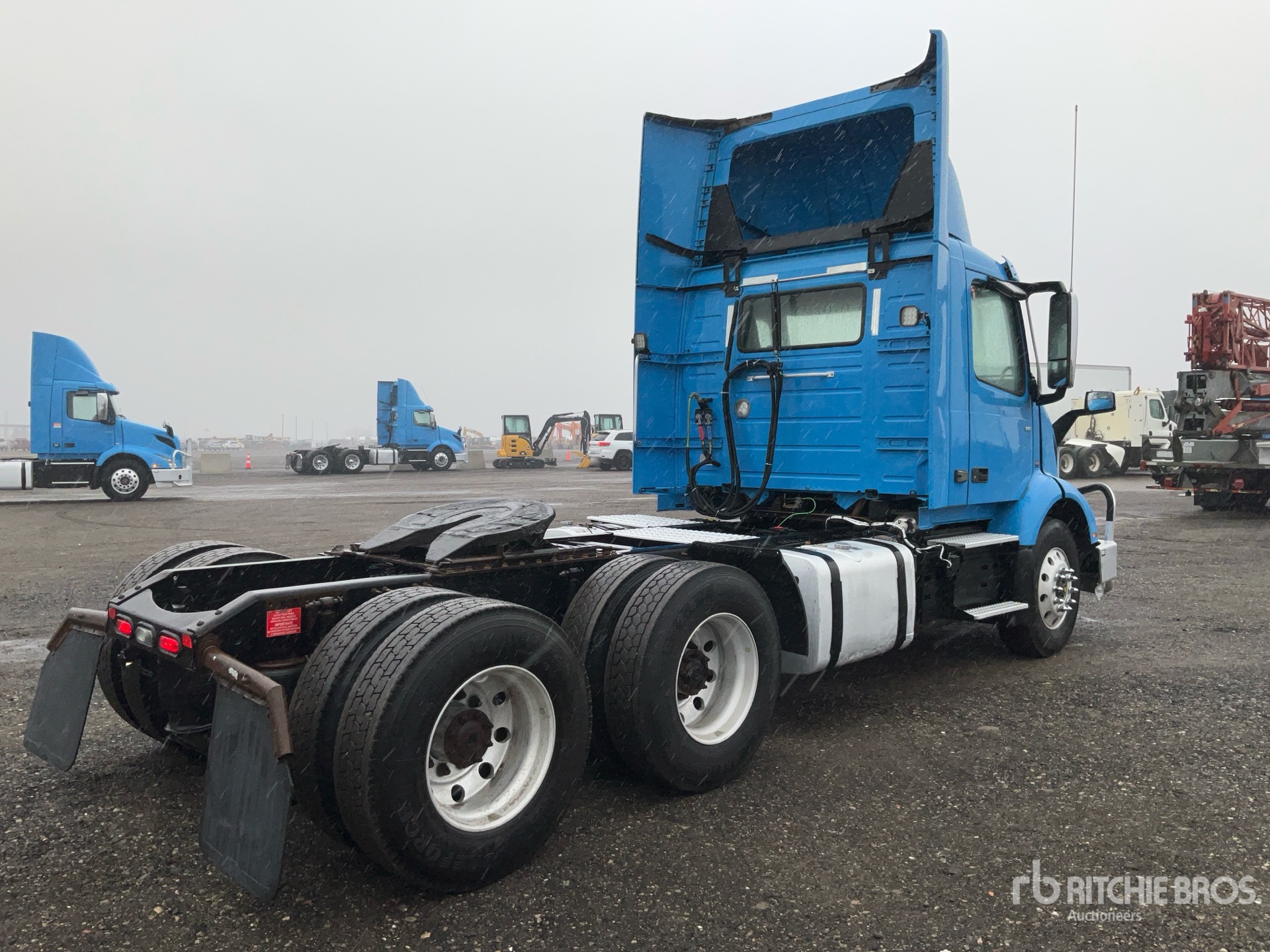 Aspect général with Image, coin arrière droit