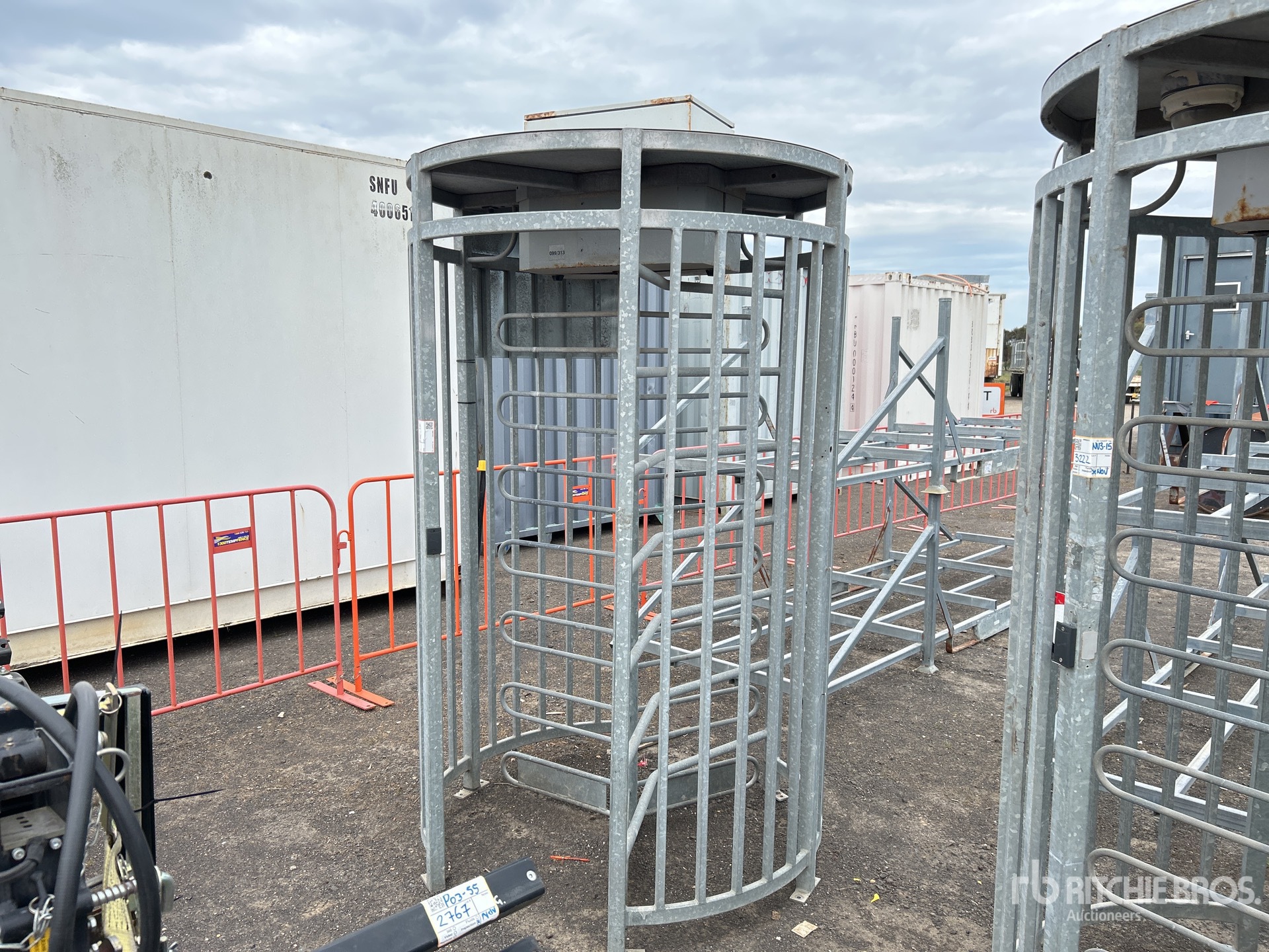 Aspect général with Image, coin arrière gauche