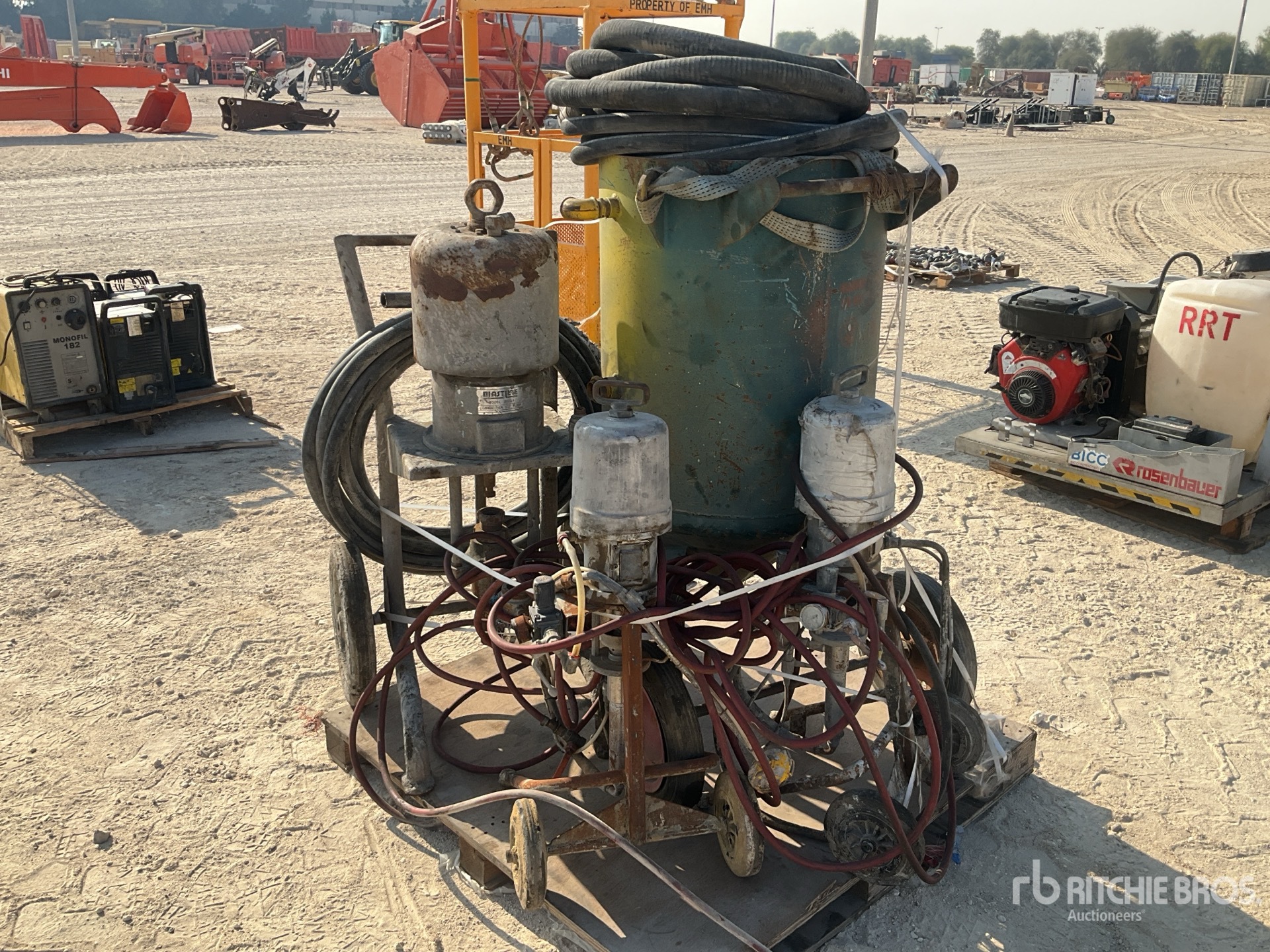 General Appearance with Imagen: esquina trasera derecha