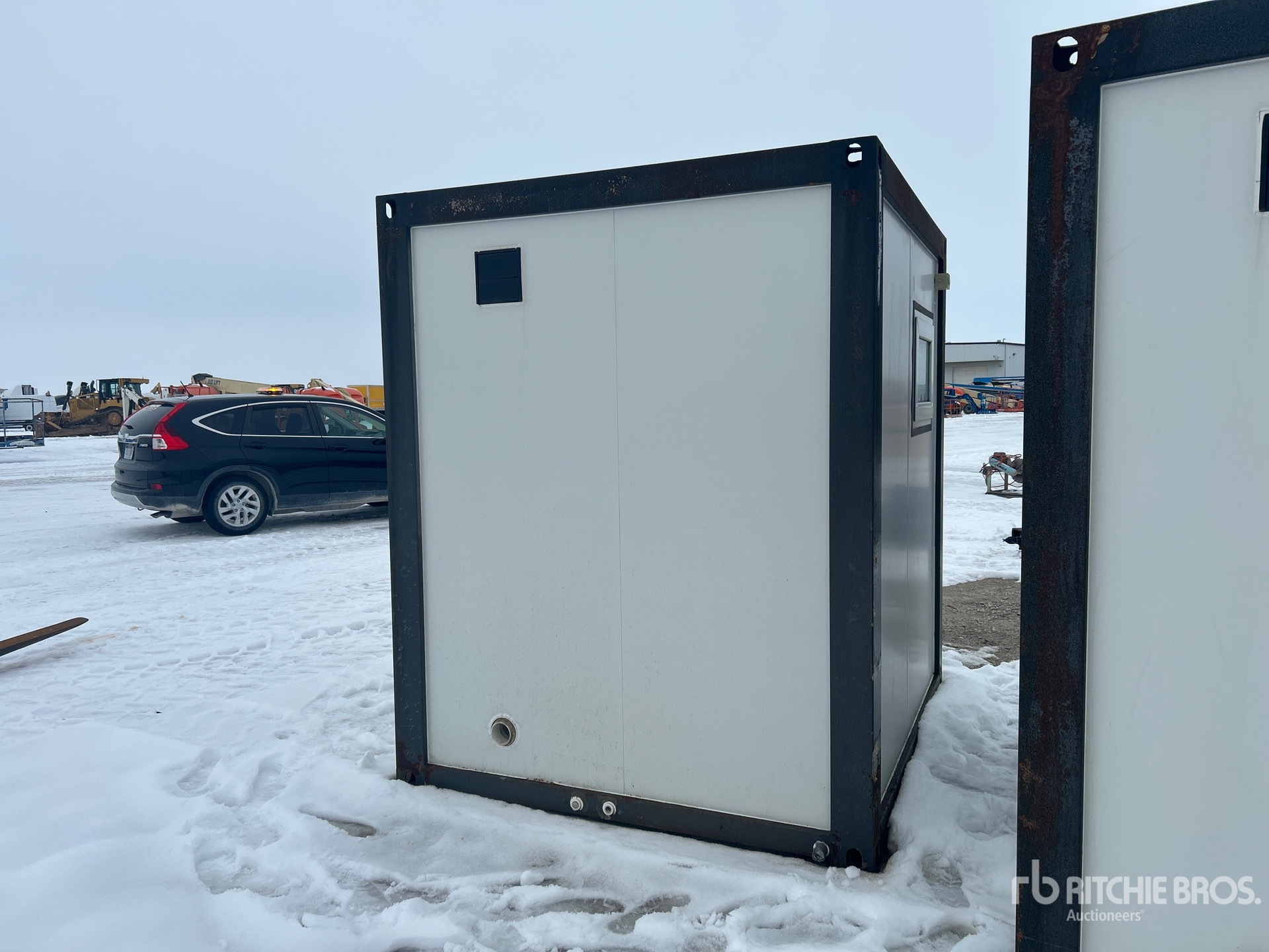 General Appearance with Bild, Ecke hinten links