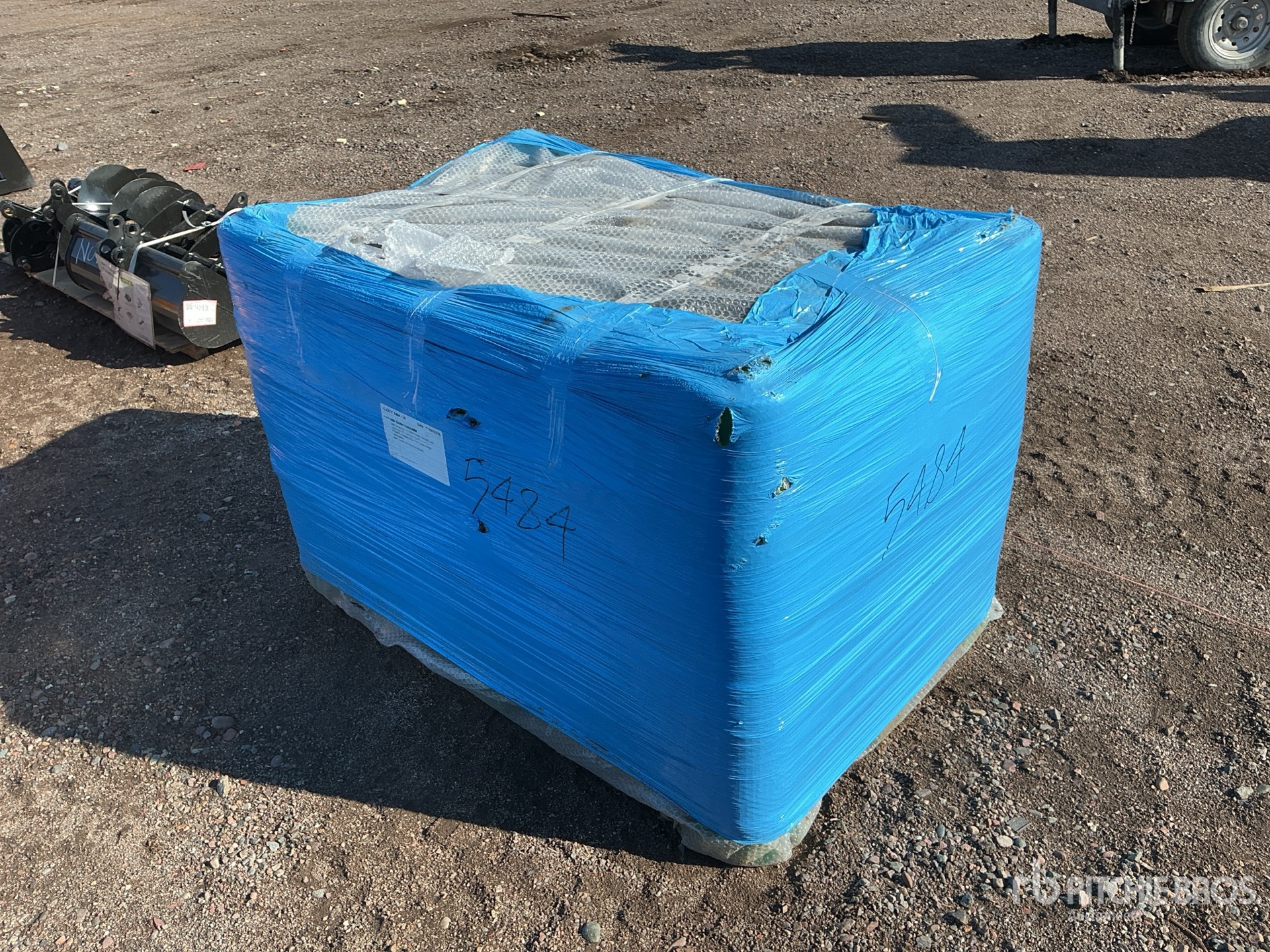 Aspect général with Image, coin arrière droit