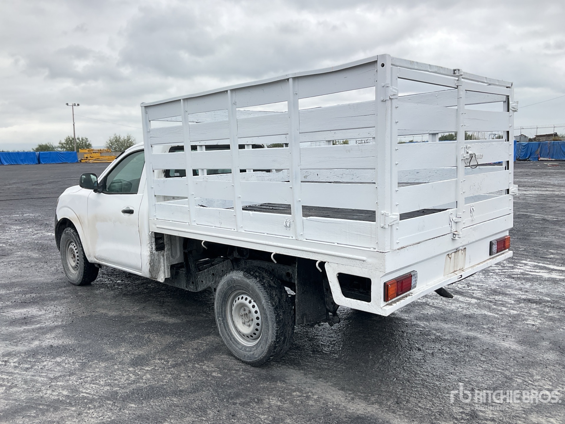 Aspect général with Image, coin arrière gauche