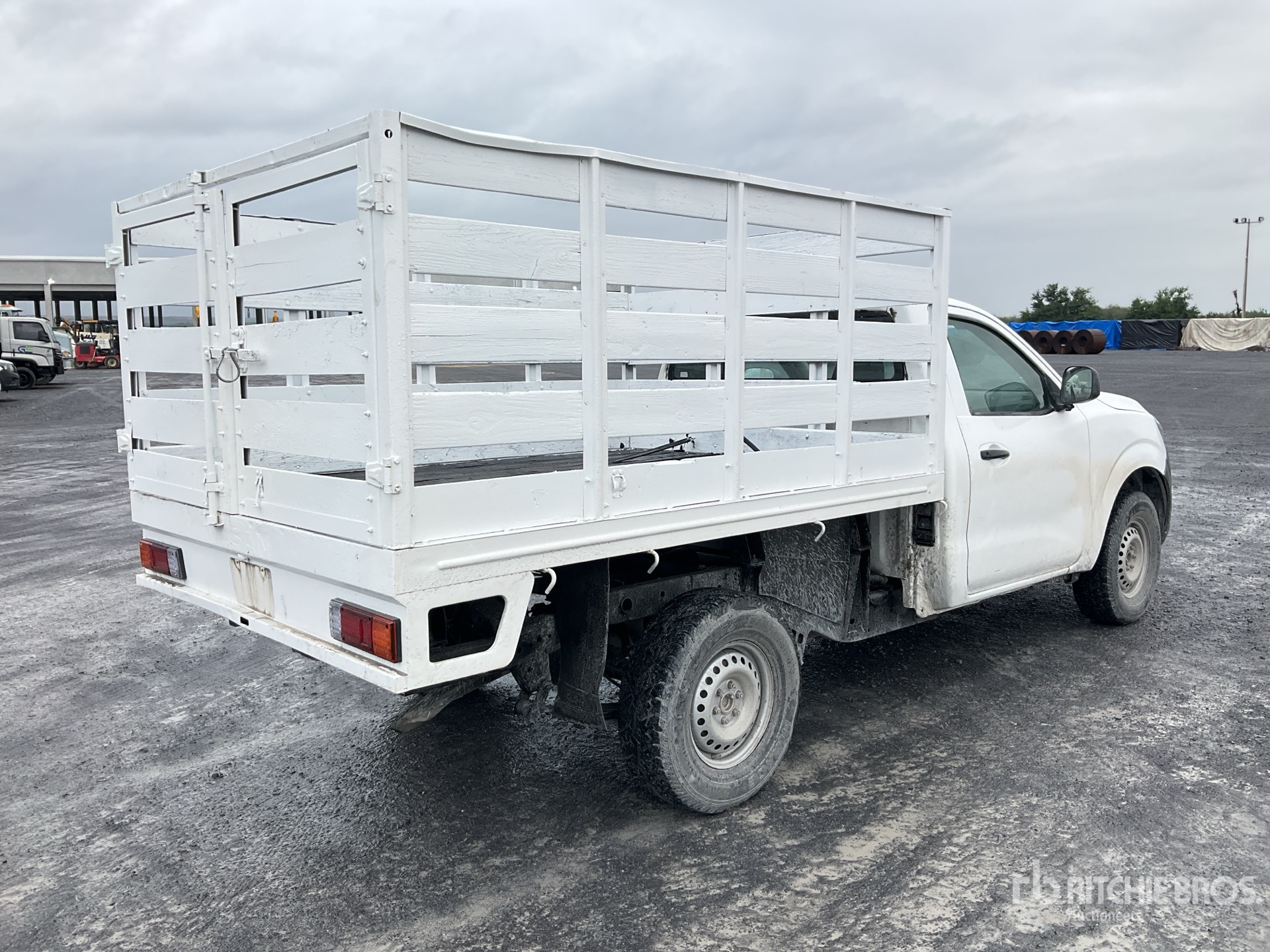 Aspect général with Image, coin arrière droit