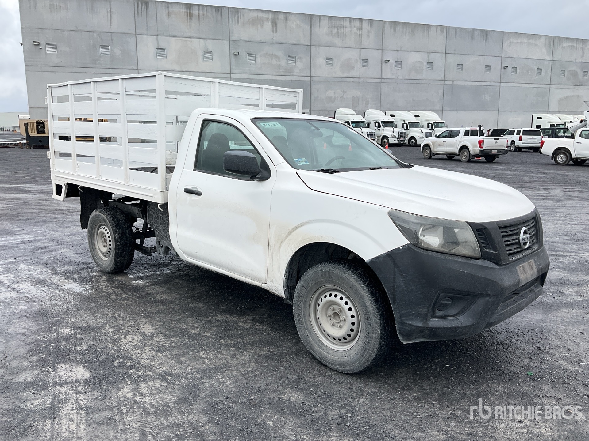 Aspect général with Image, coin avant droit