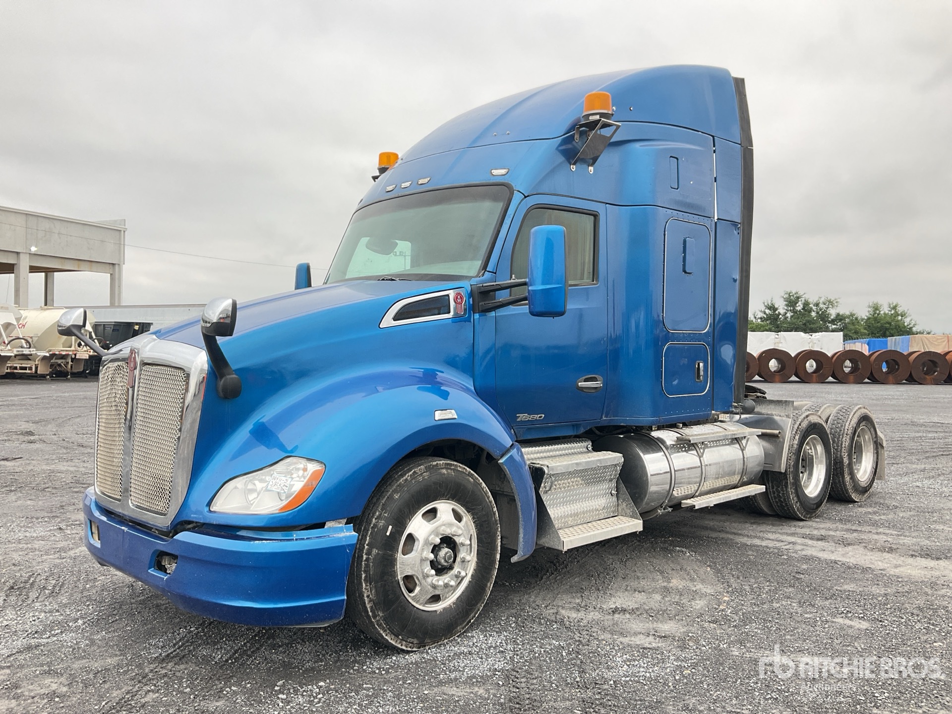 General Appearance with Featured Photo