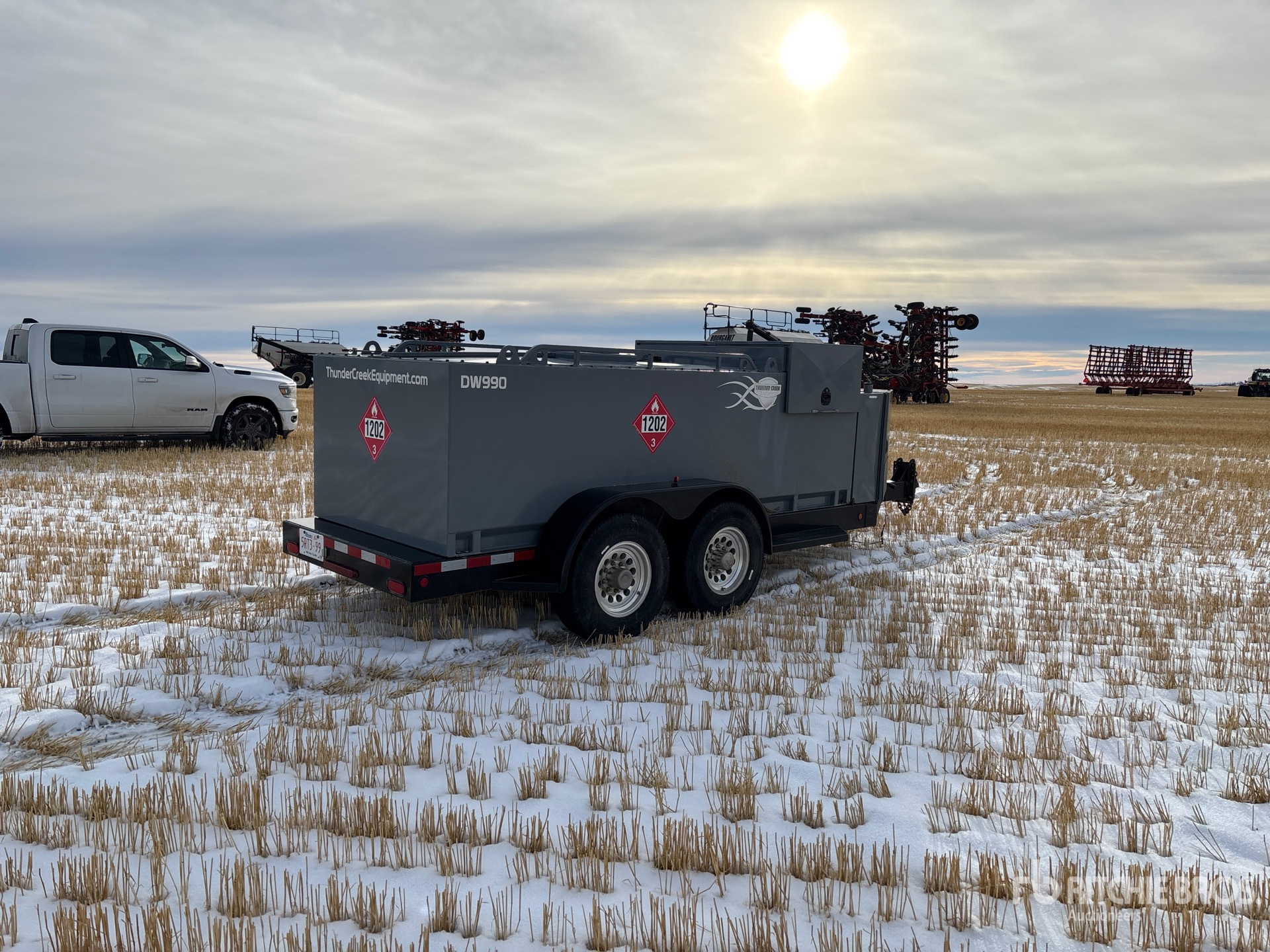 General Appearance with Foto, angolo anteriore sinistro